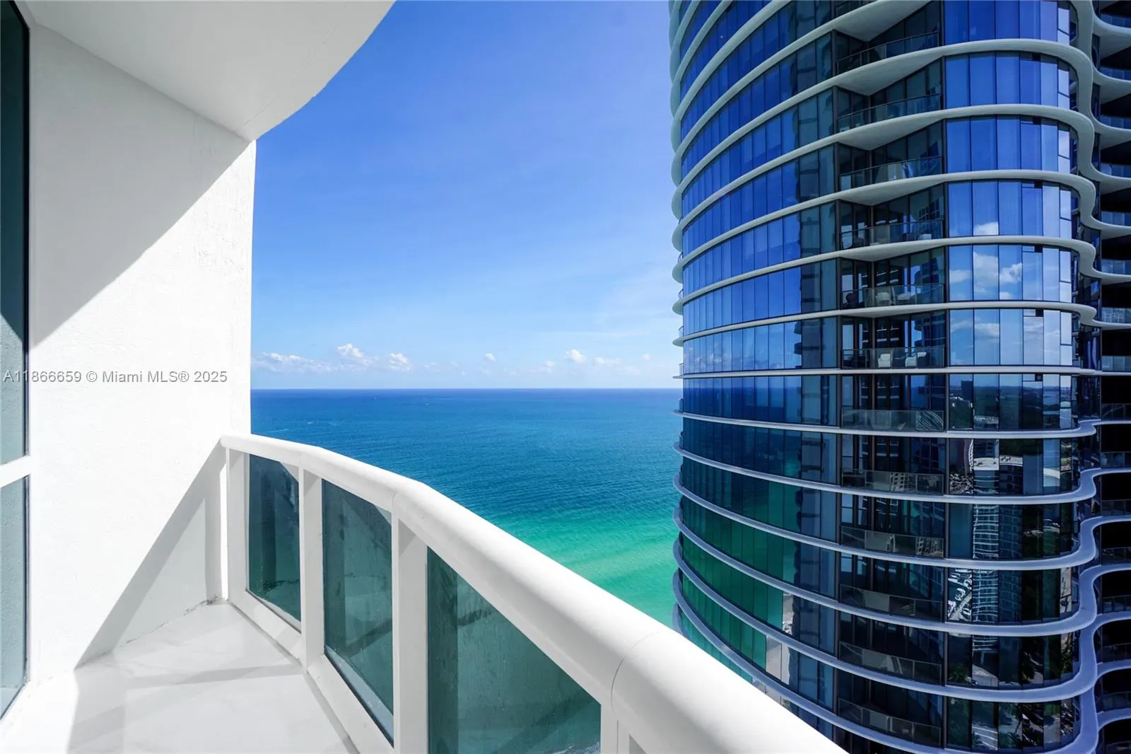 15811 Collins Ave, #2606