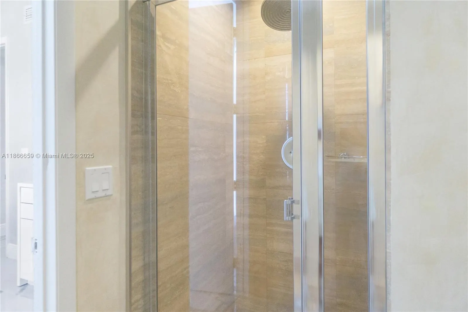 15811 Collins Ave, #2606