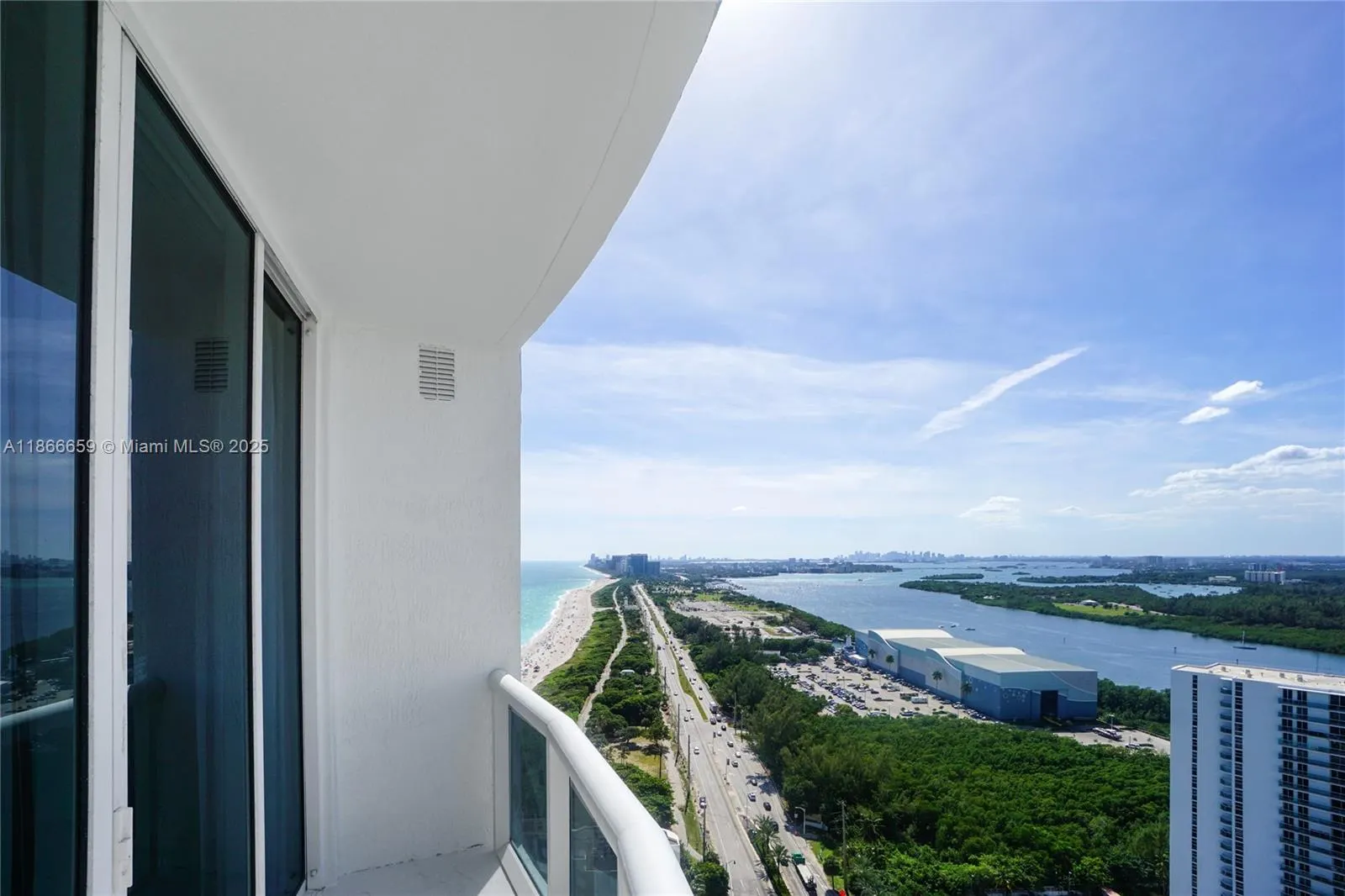 15811 Collins Ave, #2606