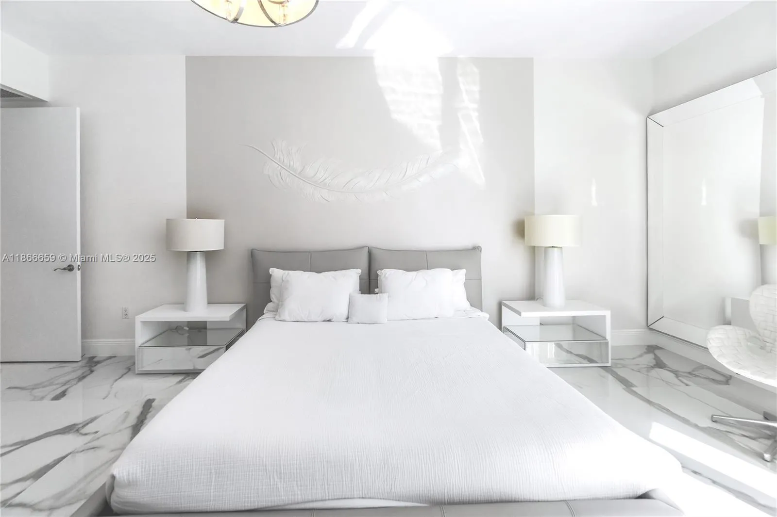 15811 Collins Ave, #2606