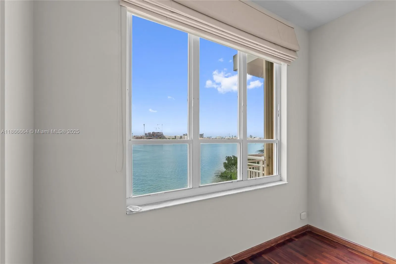 888 Brickell Key Dr, #408