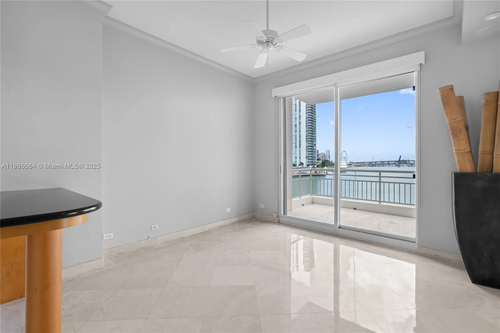 888 Brickell Key Dr, #408