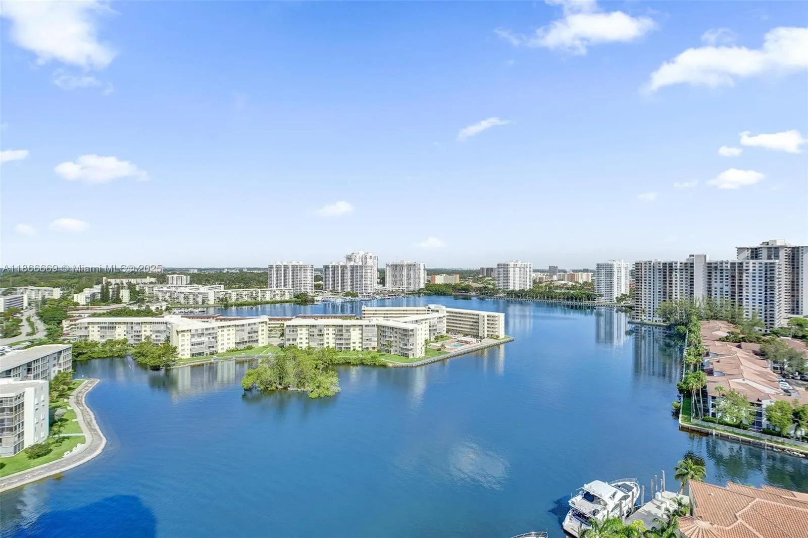 1000 W Island Blvd, #1909