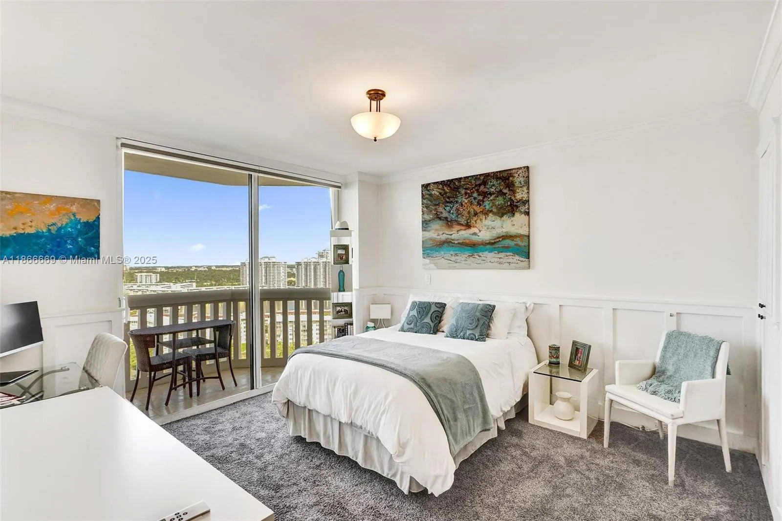 1000 W Island Blvd, #1909