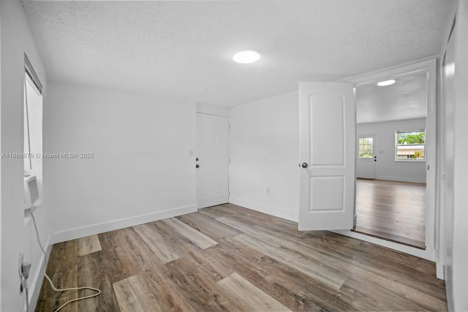 1631 NW 12th Ct