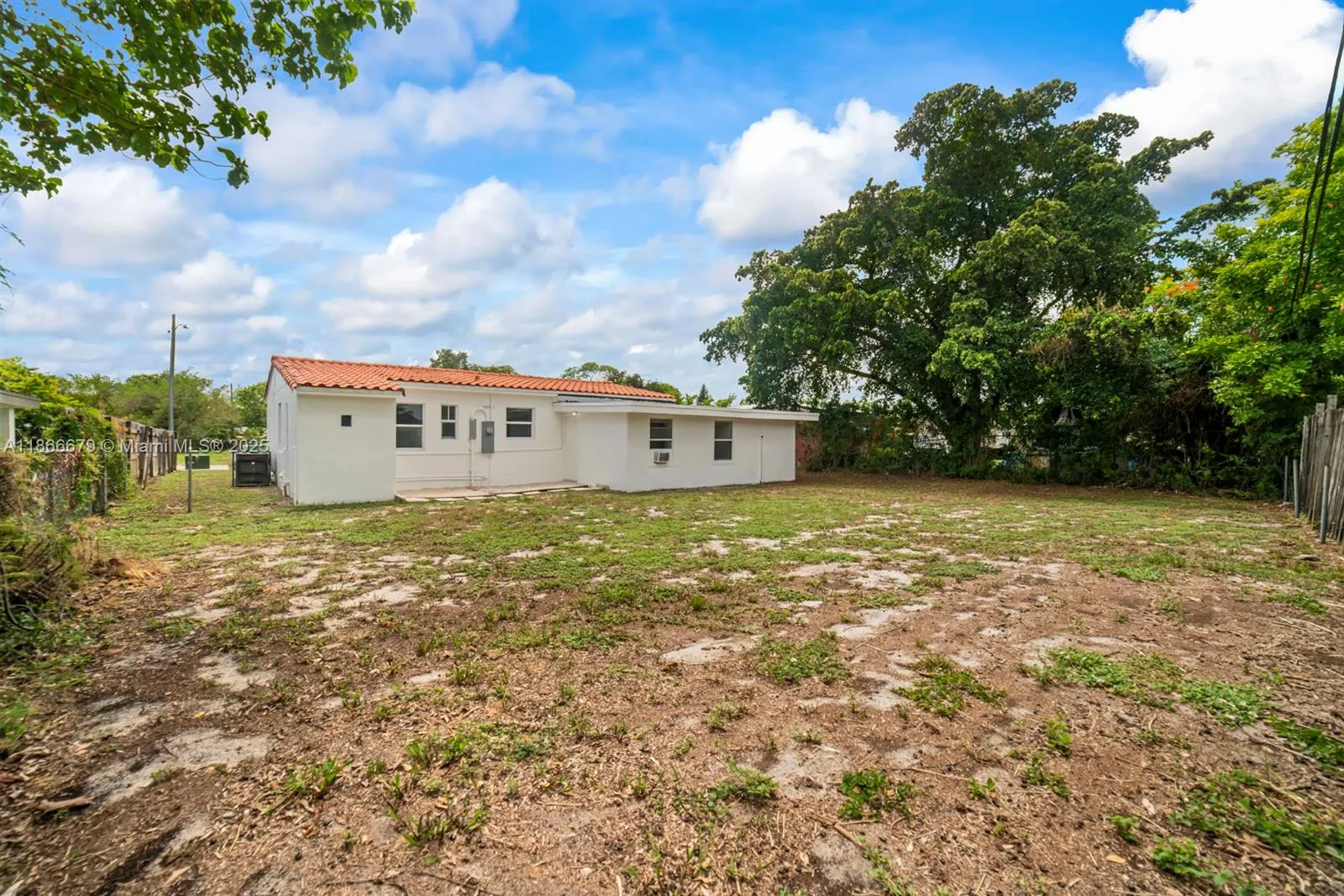 1631 NW 12th Ct