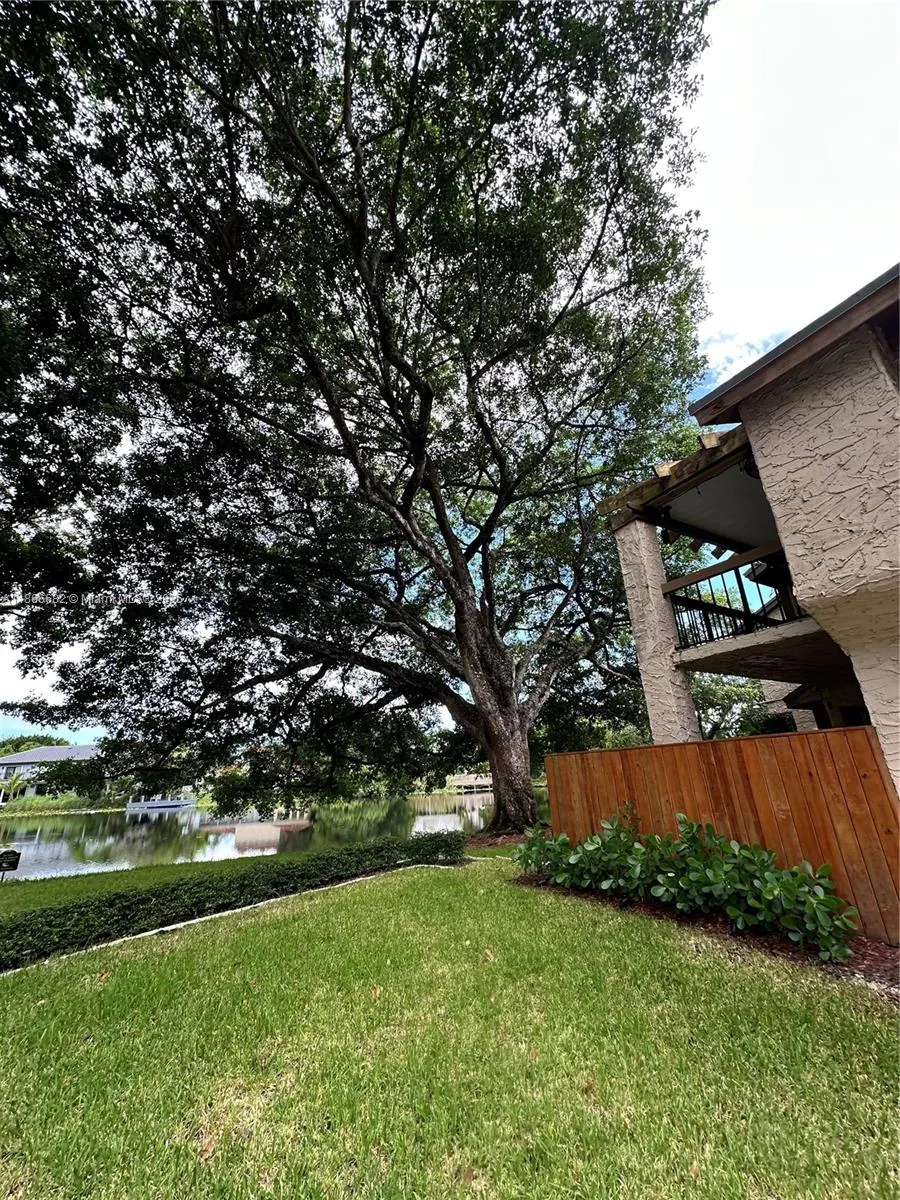148 Wimbledon Lake Dr, #148
