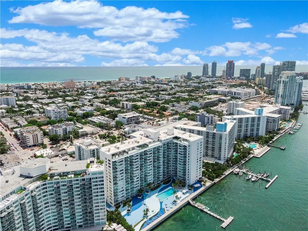 1000 West Ave, #PH32