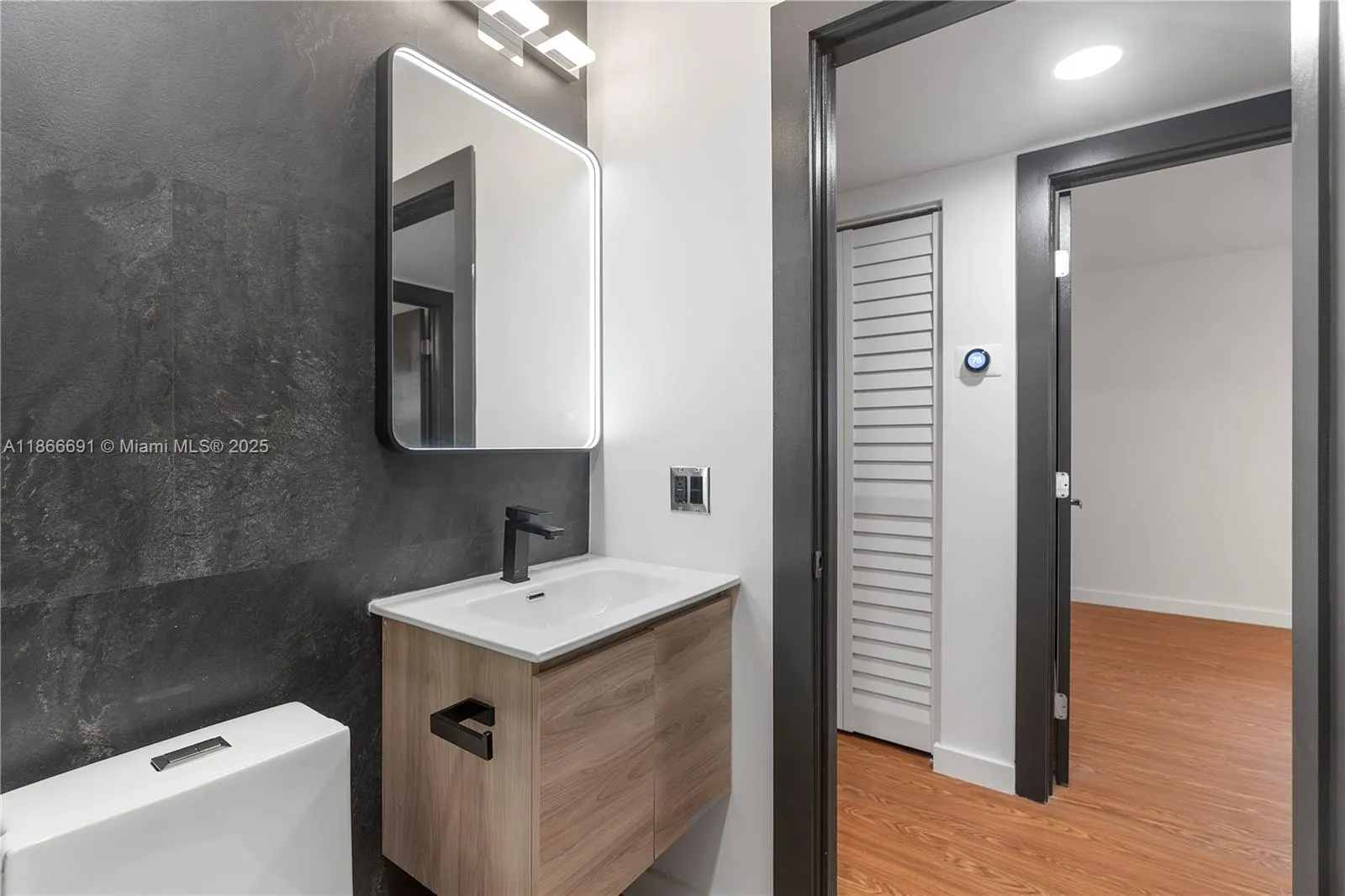1428 NE 153rd Ter