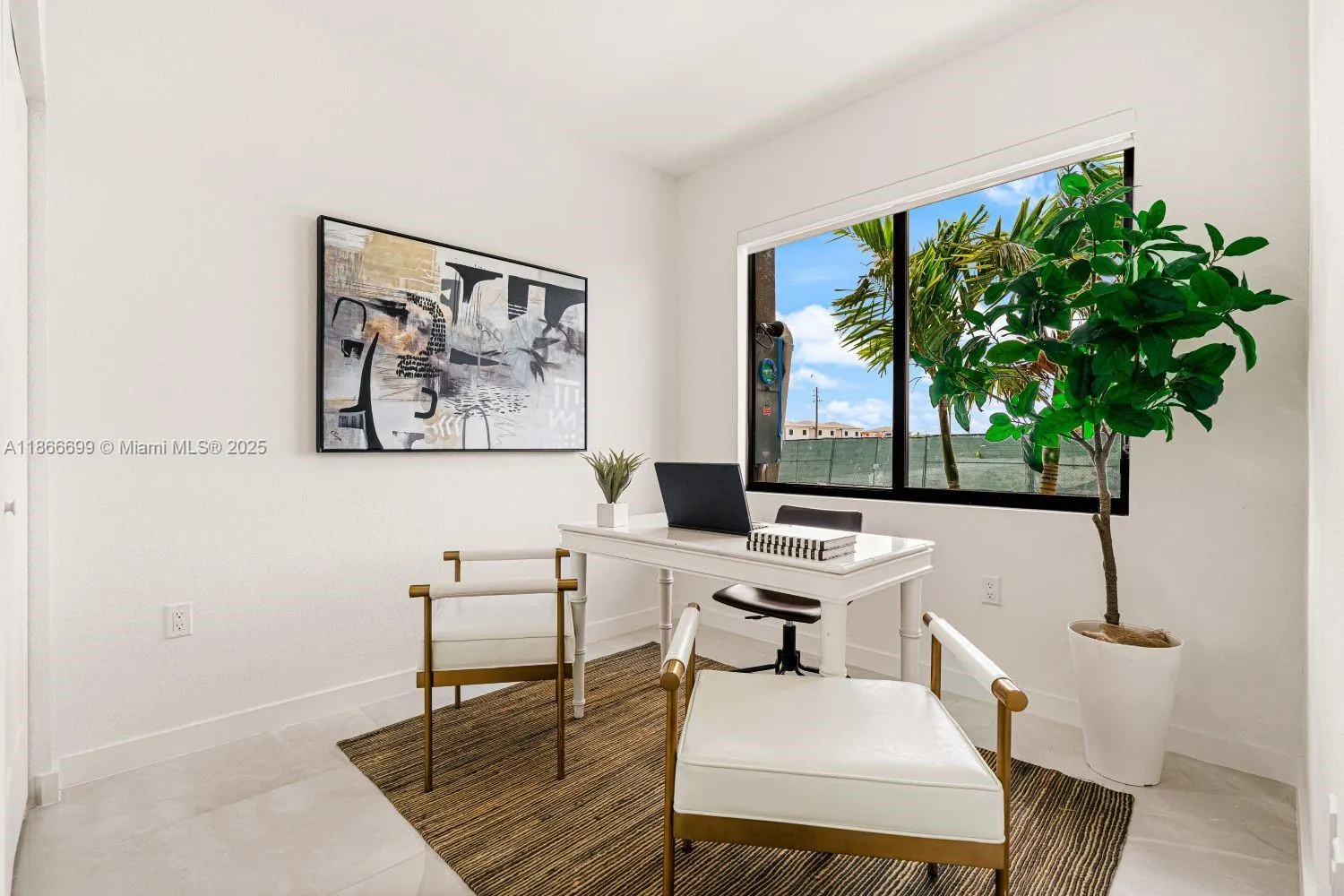 641 NW 13 Ct