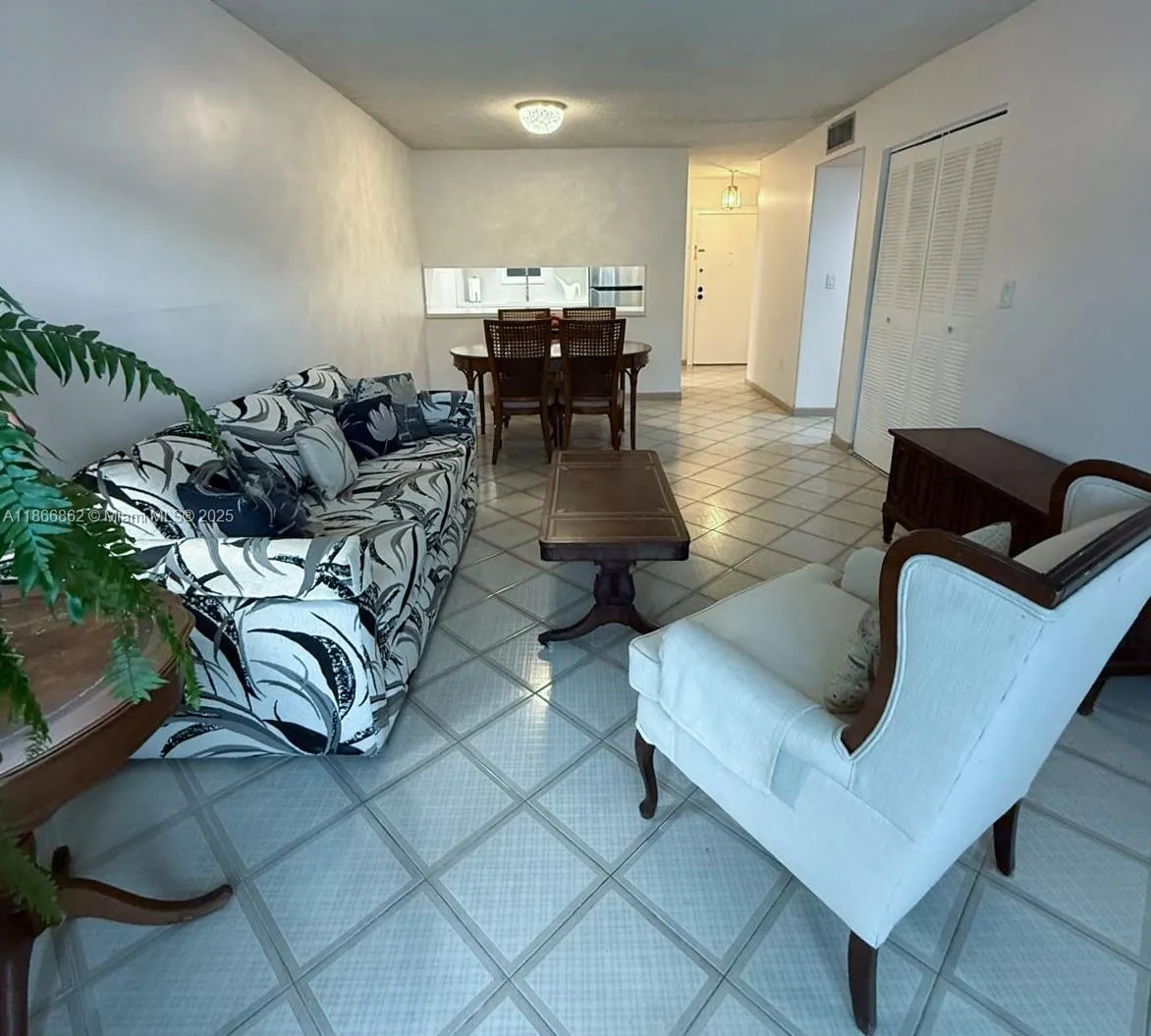 160 SW 30th Ave, #109A