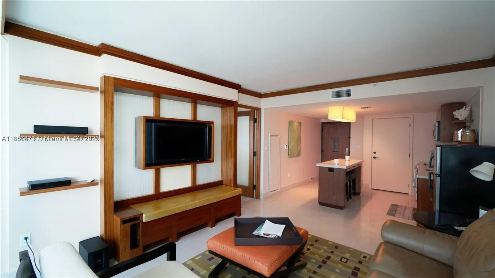 6801 Collins Ave, #710