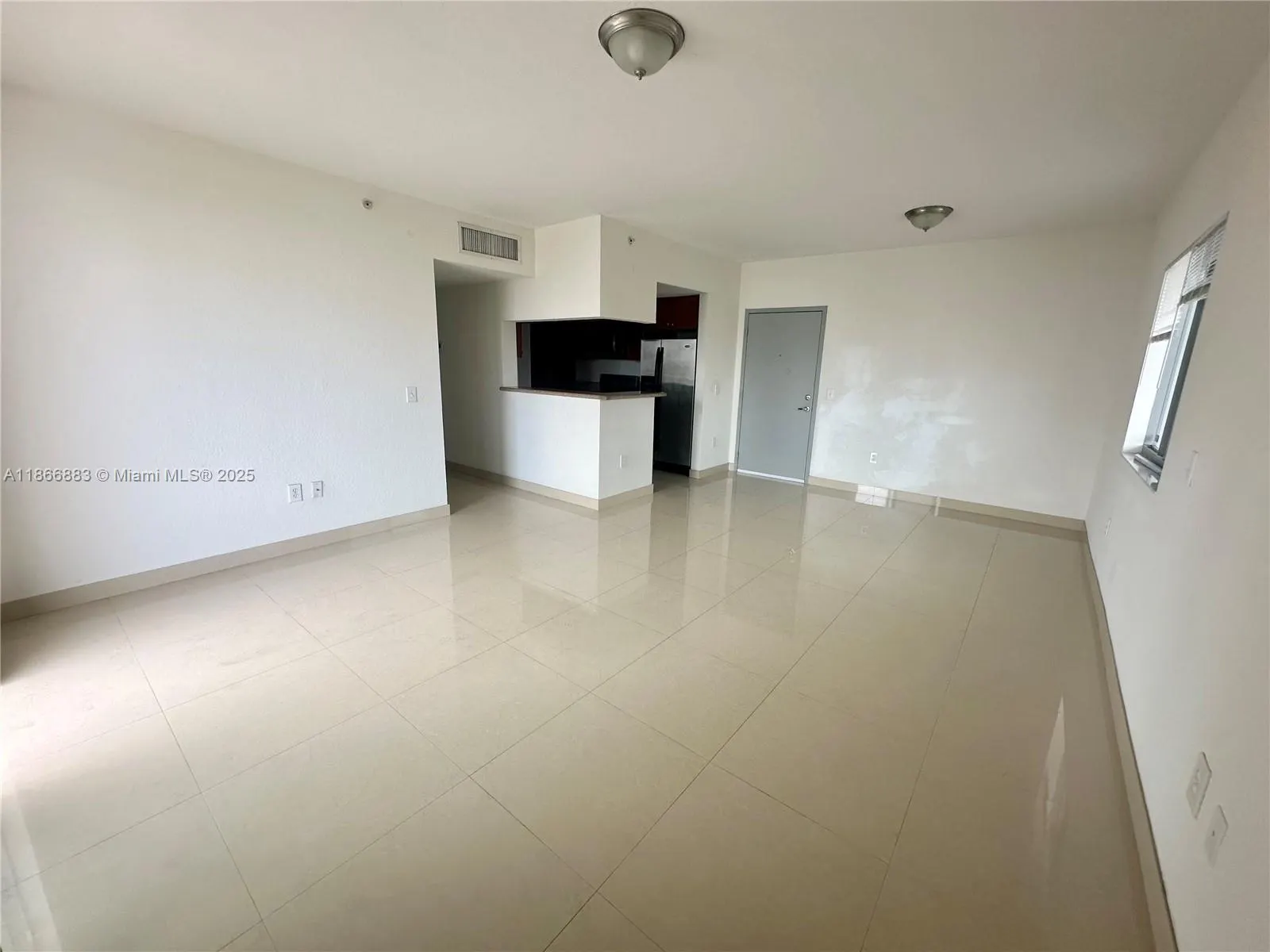 36 NW 6th Ave, #806