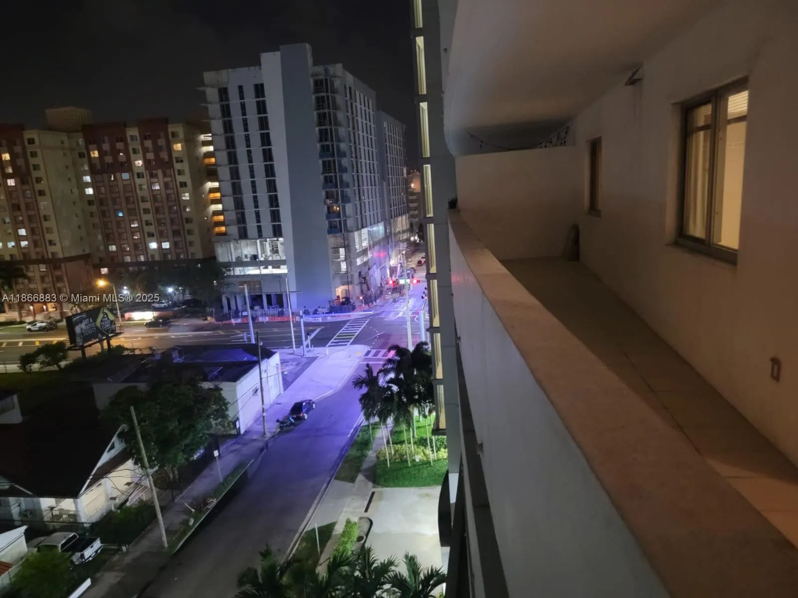 36 NW 6th Ave, #806