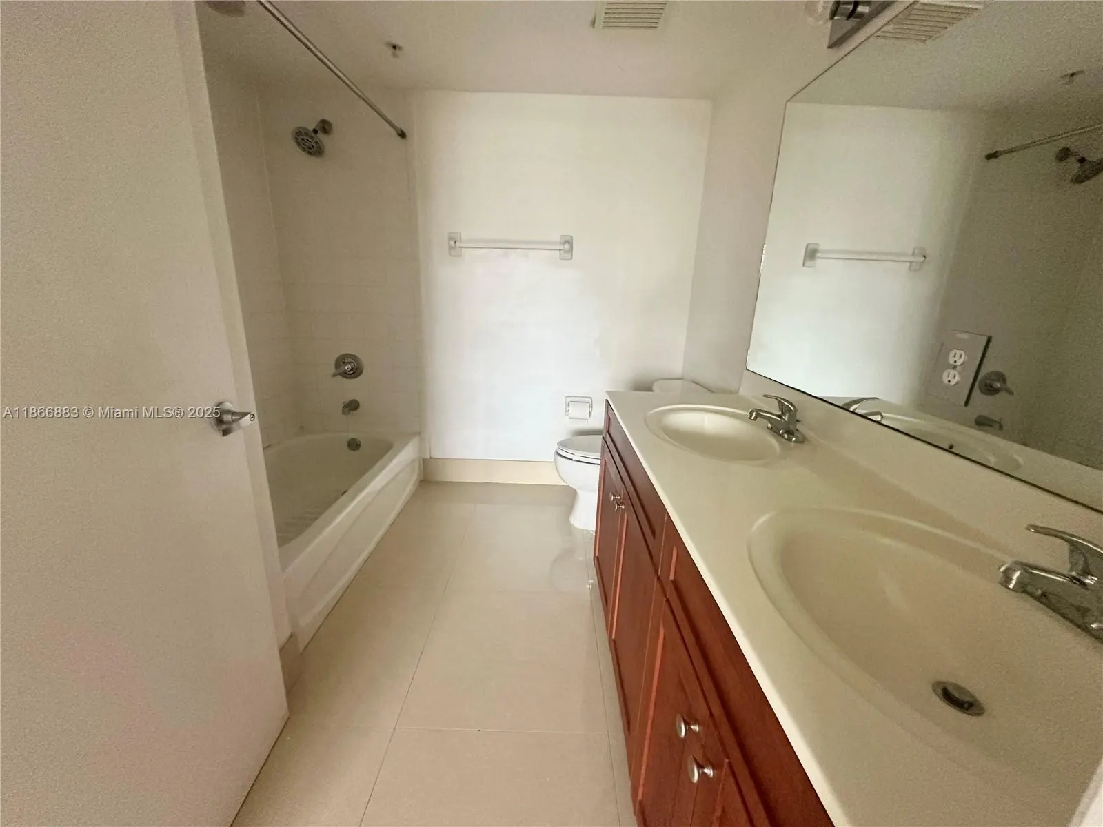 36 NW 6th Ave, #806