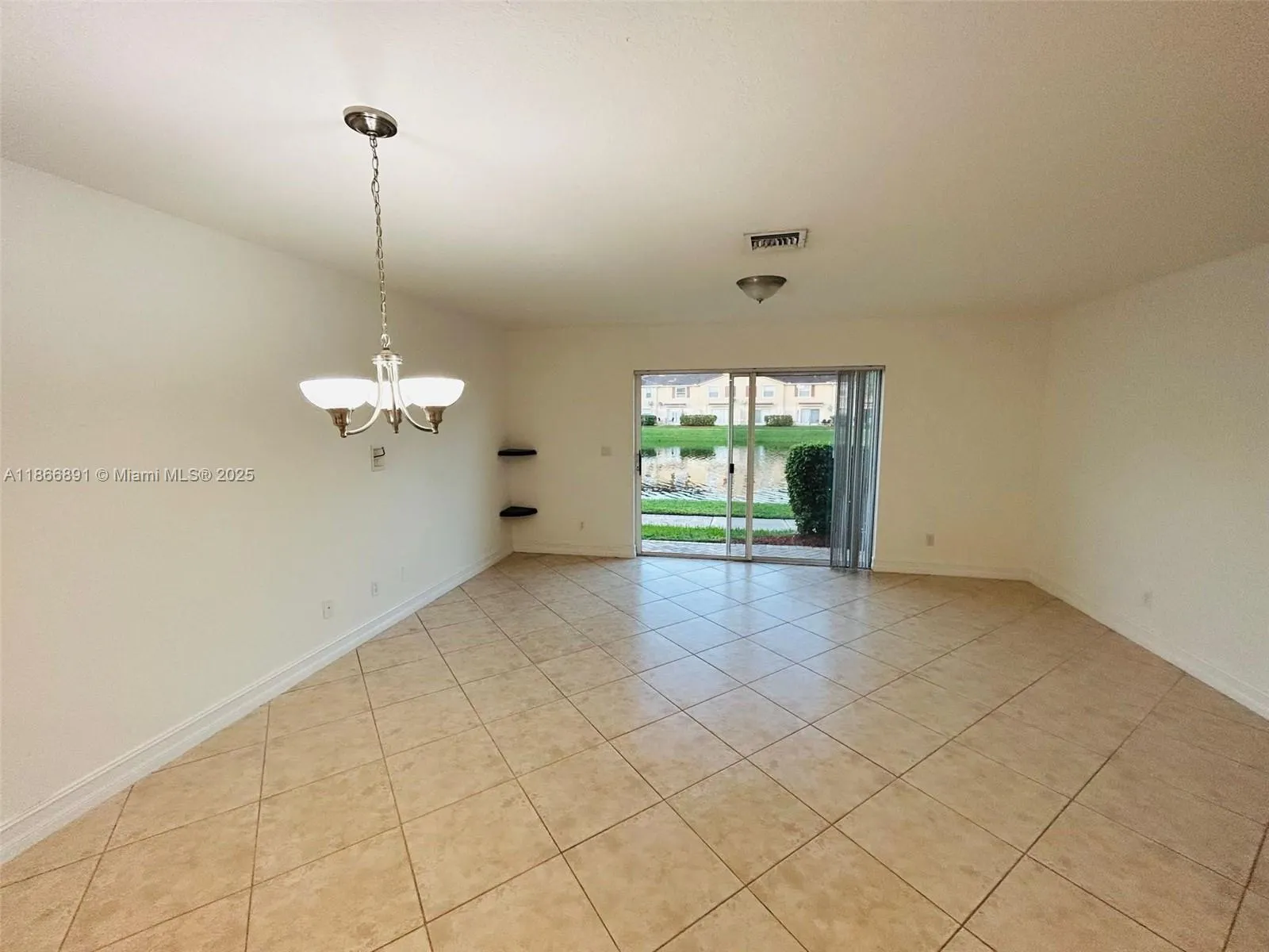 22129 Majestic Woods Way, #504