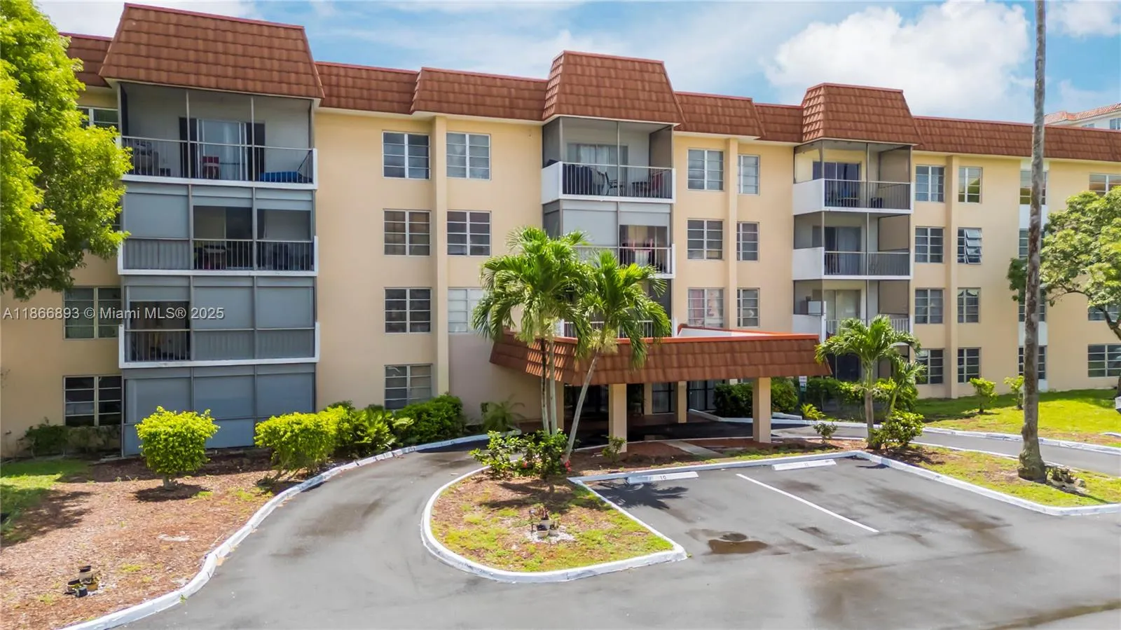 4168 Inverrary Dr, #402