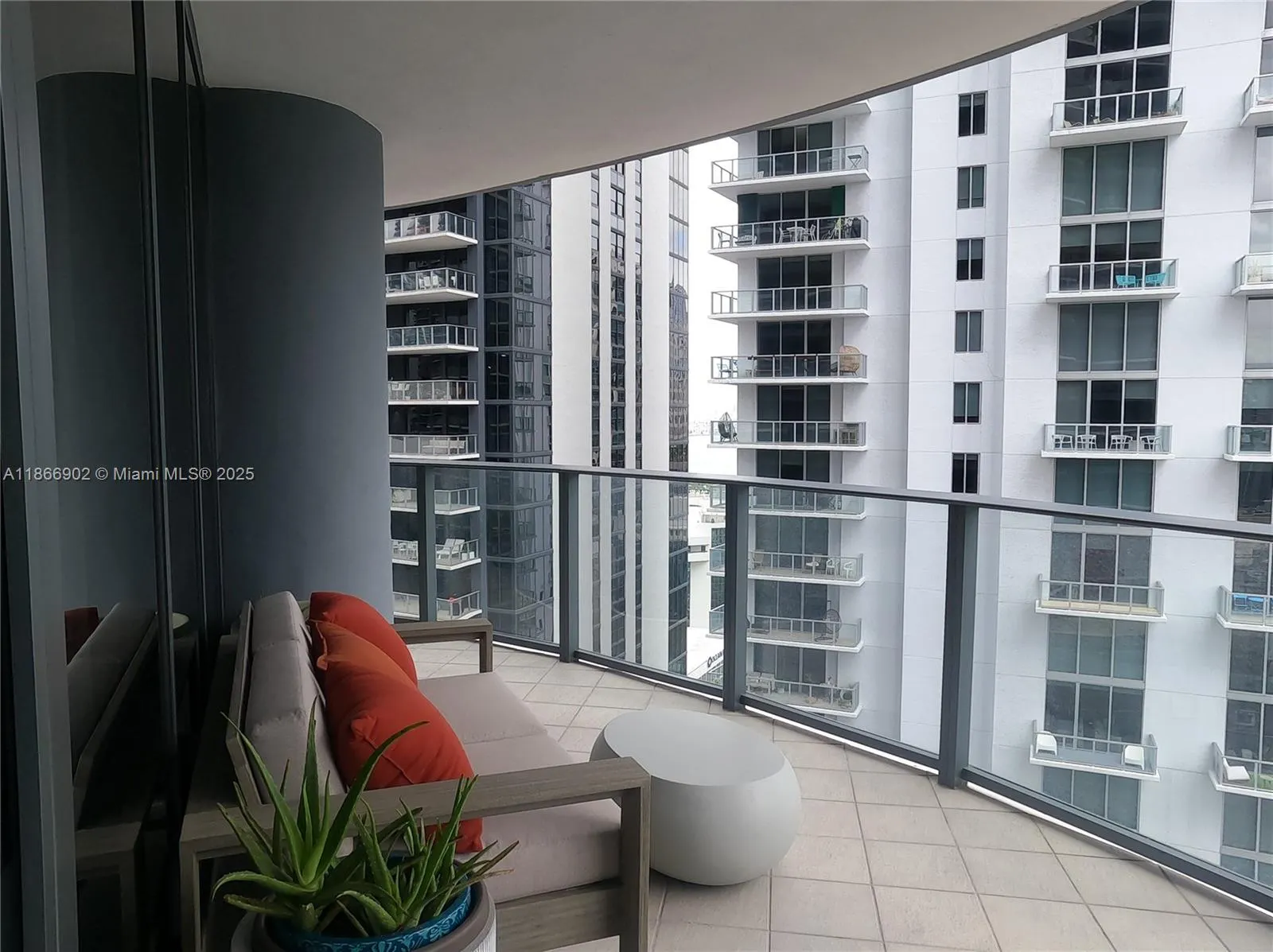 1000 Brickell Plz, #2301