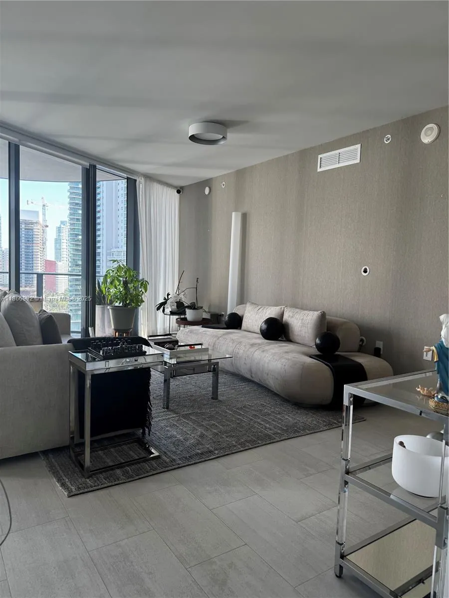 1000 Brickell Plz, #2301