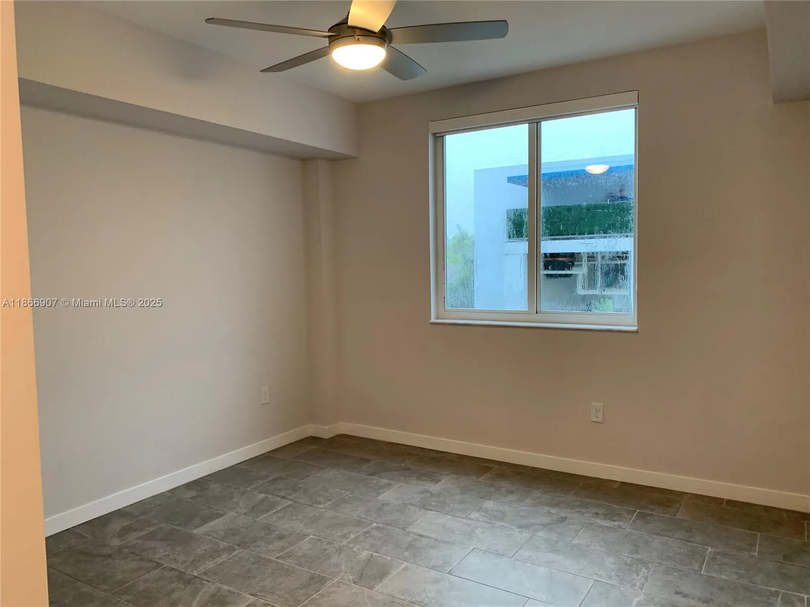2500 SW 22nd Ter, #317