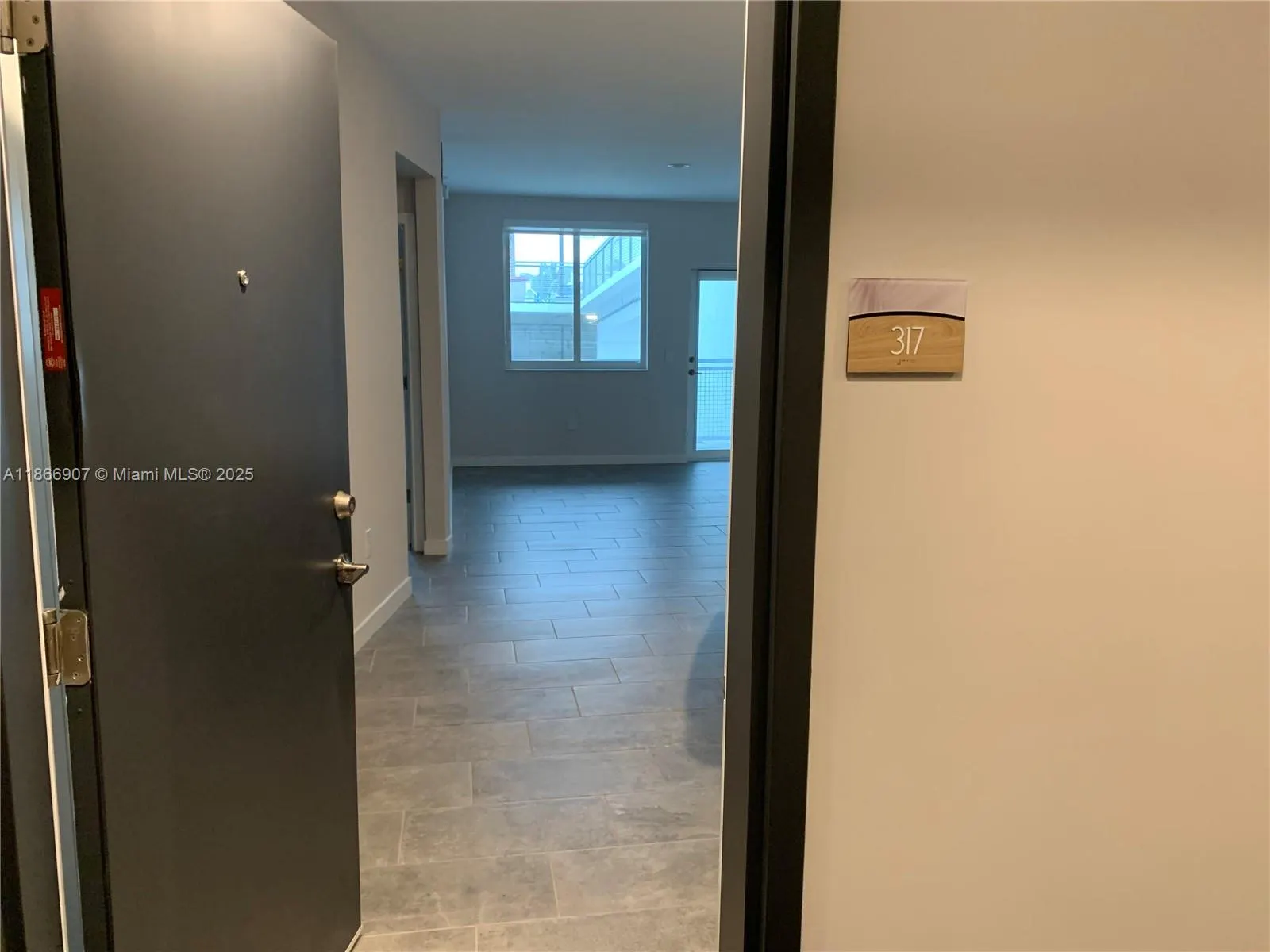 2500 SW 22nd Ter, #317