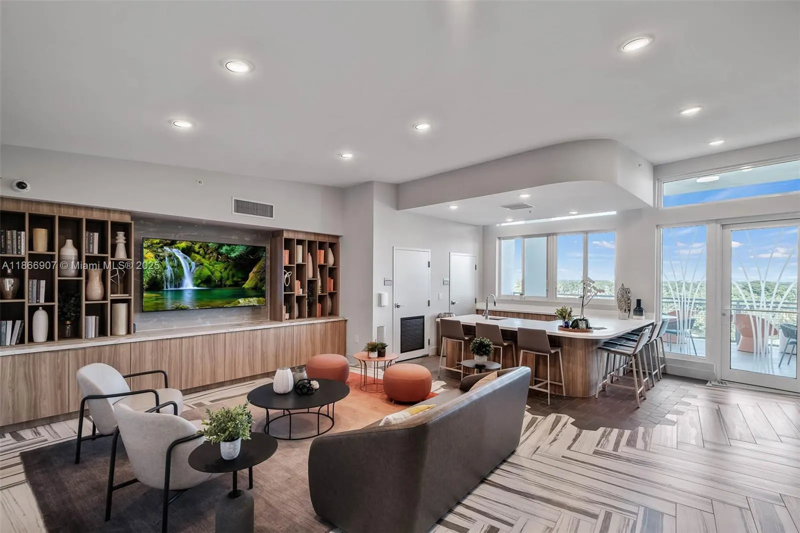 2500 SW 22nd Ter, #317