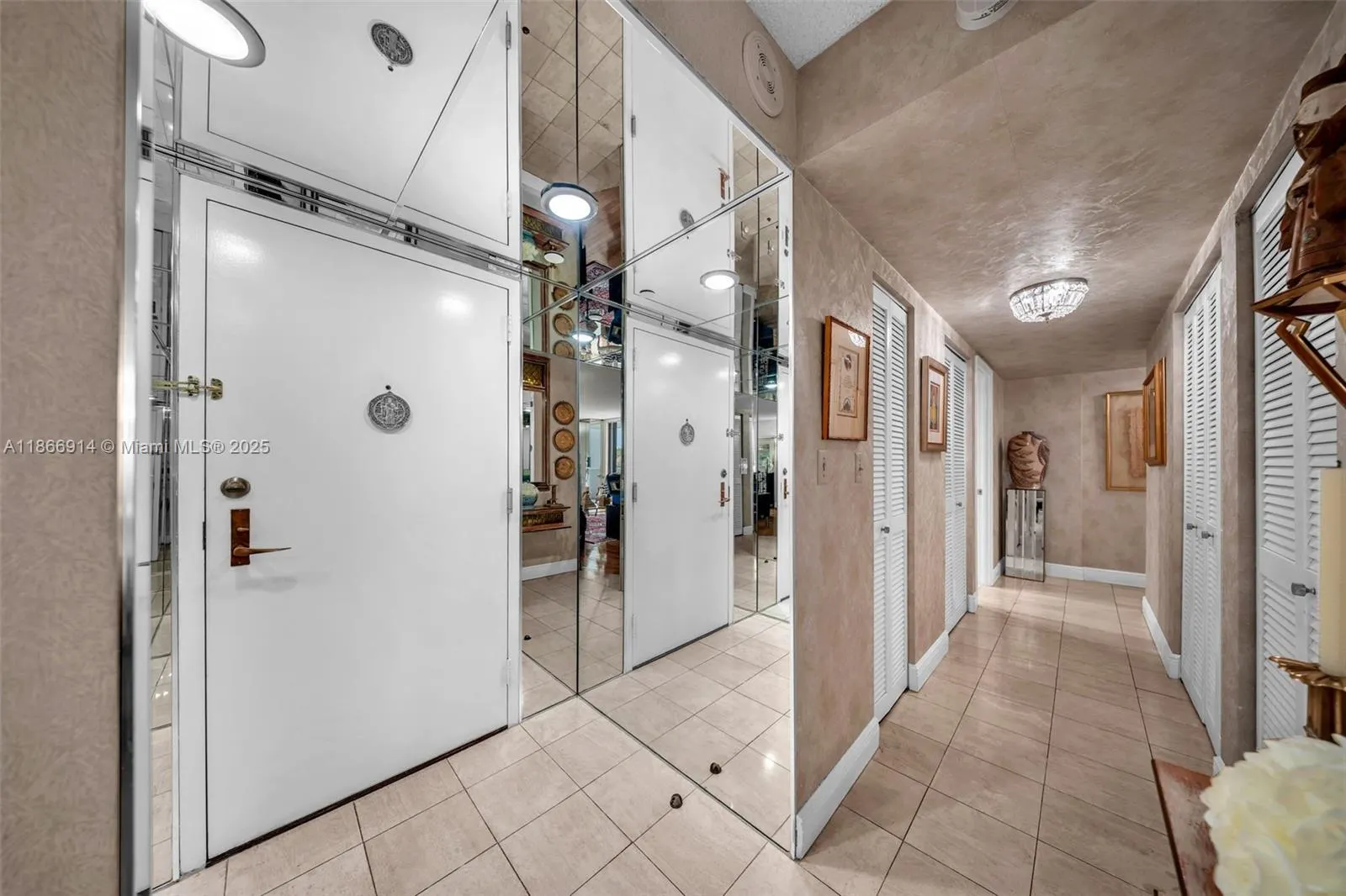 600 Biltmore Way, #201