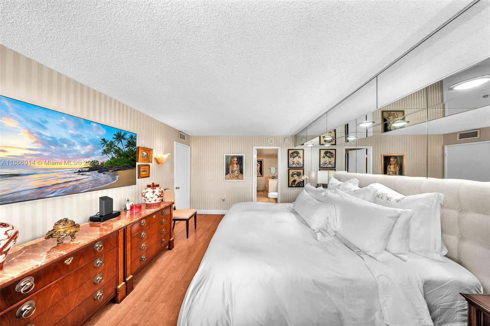 600 Biltmore Way, #201
