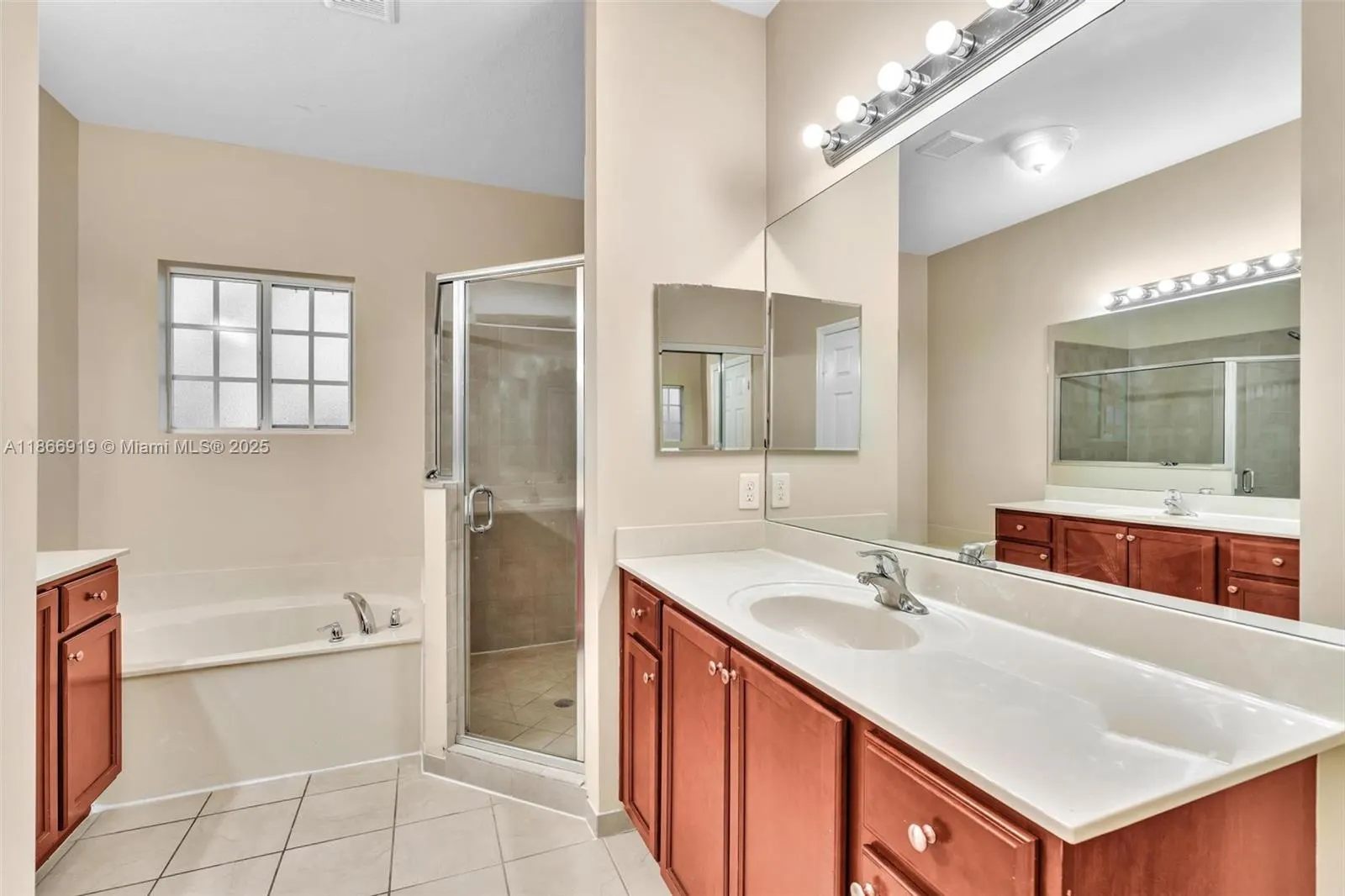 3226 NW 31st Ter