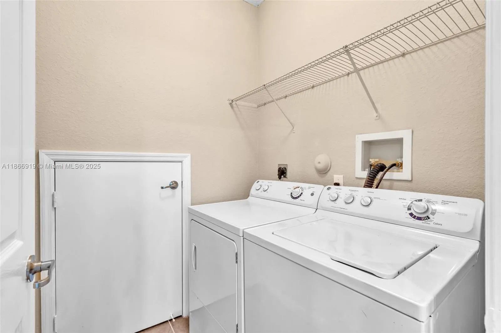 3226 NW 31st Ter
