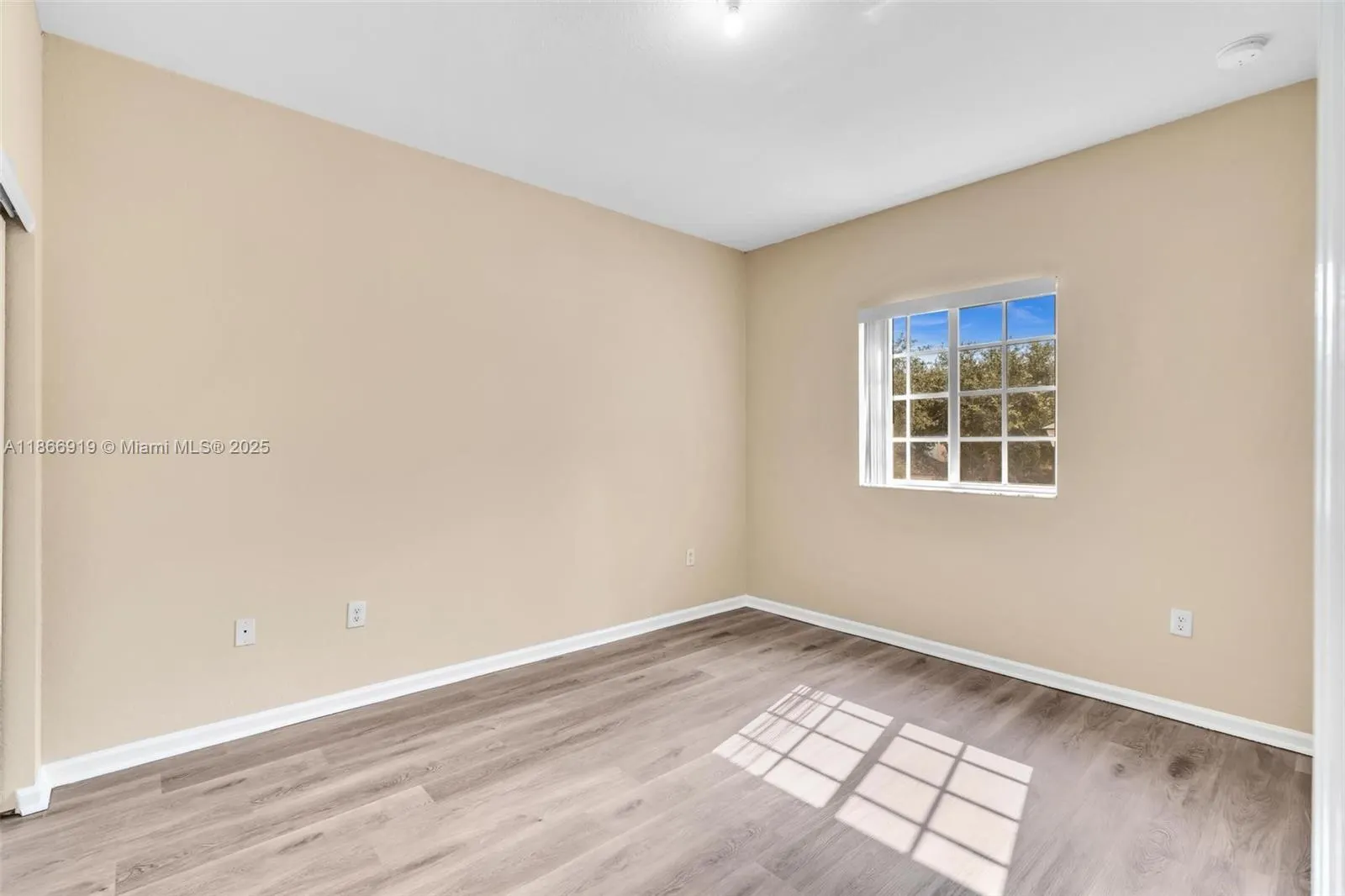 3226 NW 31st Ter