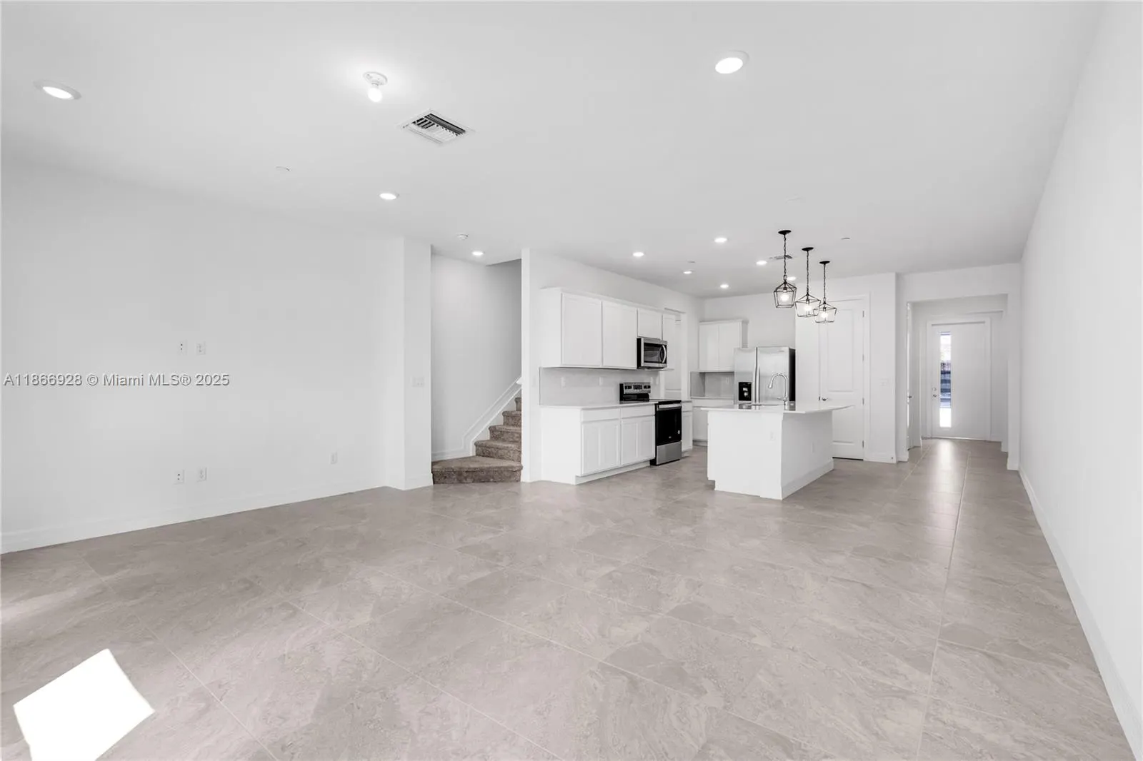 8342 NW 7th Pl