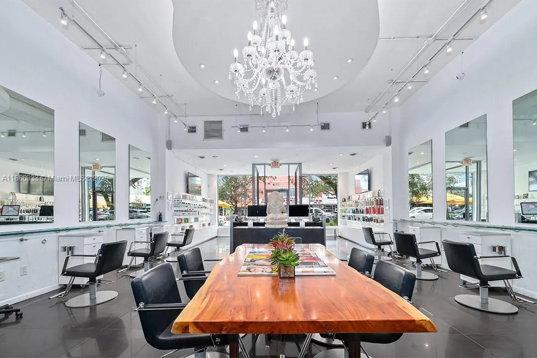 281 Coral Way