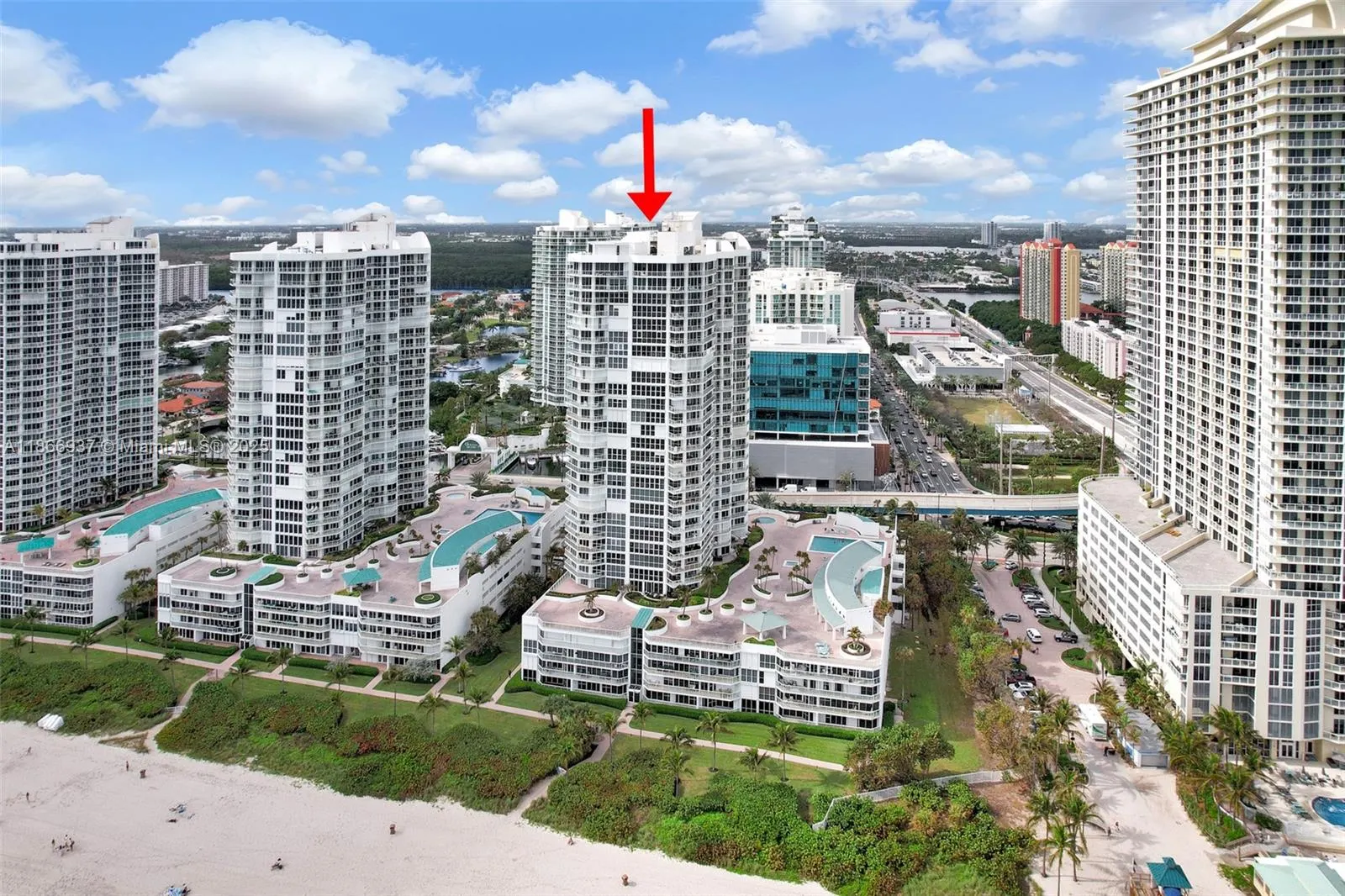 16485 Collins Ave, #1236