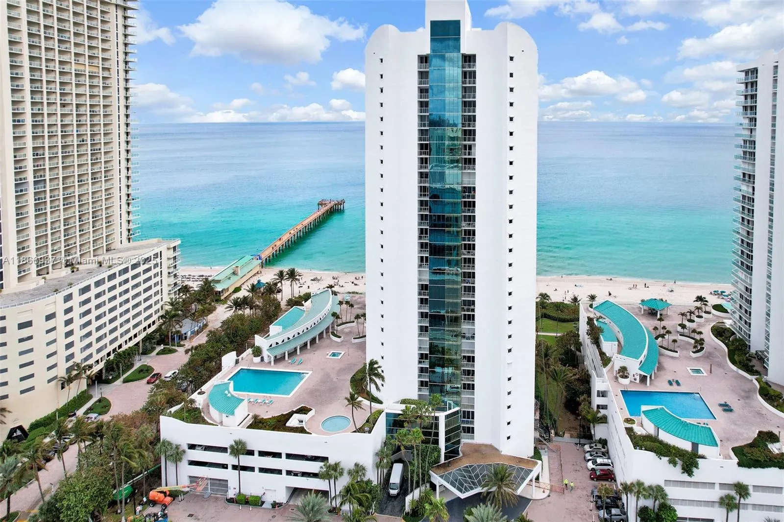 16485 Collins Ave, #1236