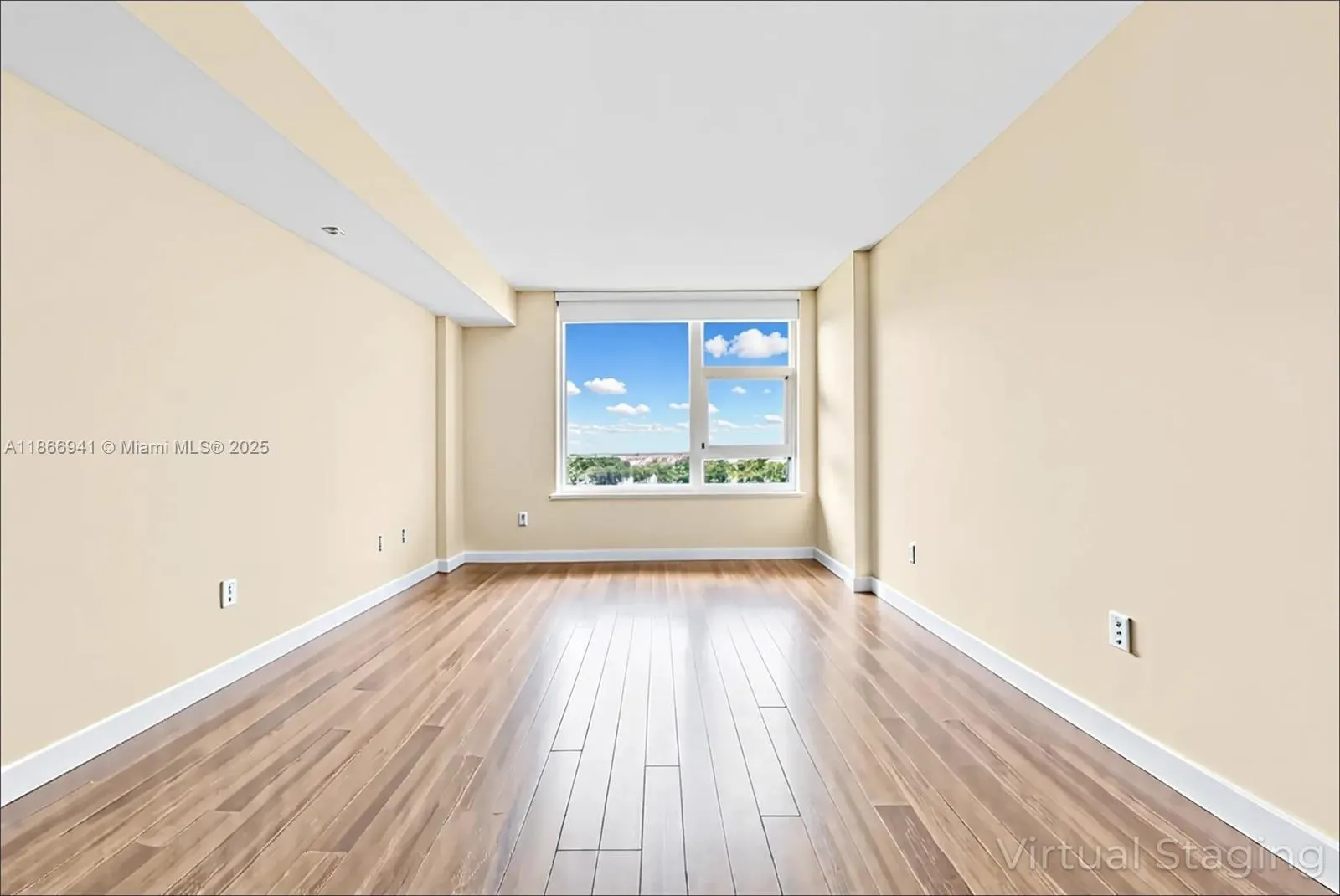 2681 N Flamingo Rd, #1103S