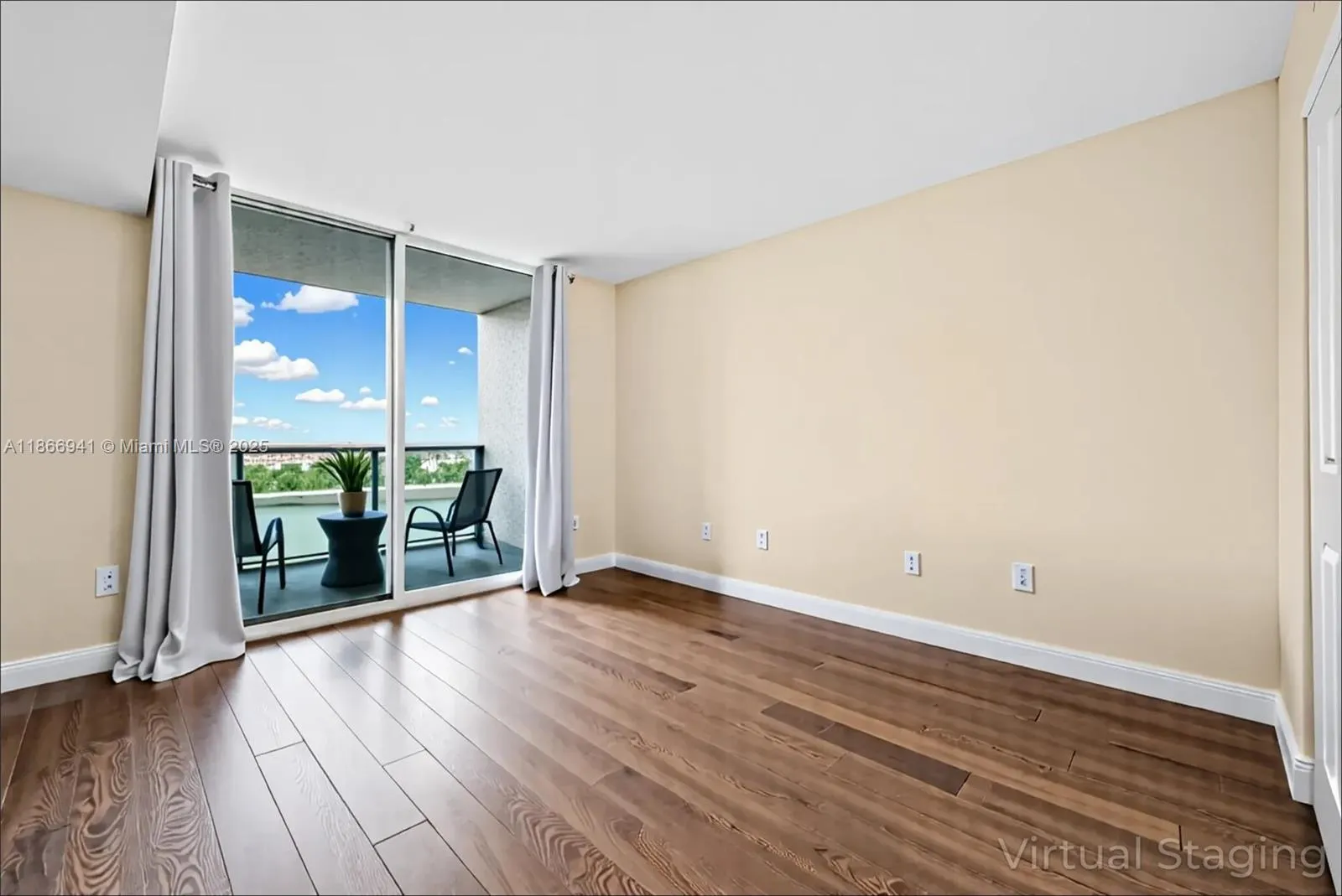 2681 N Flamingo Rd, #1103S