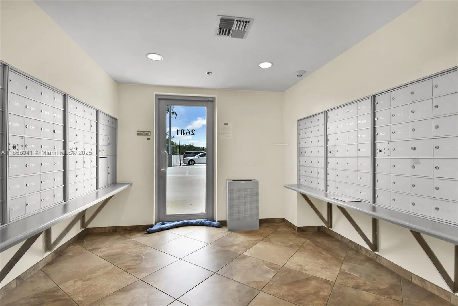 2681 N Flamingo Rd, #1103S