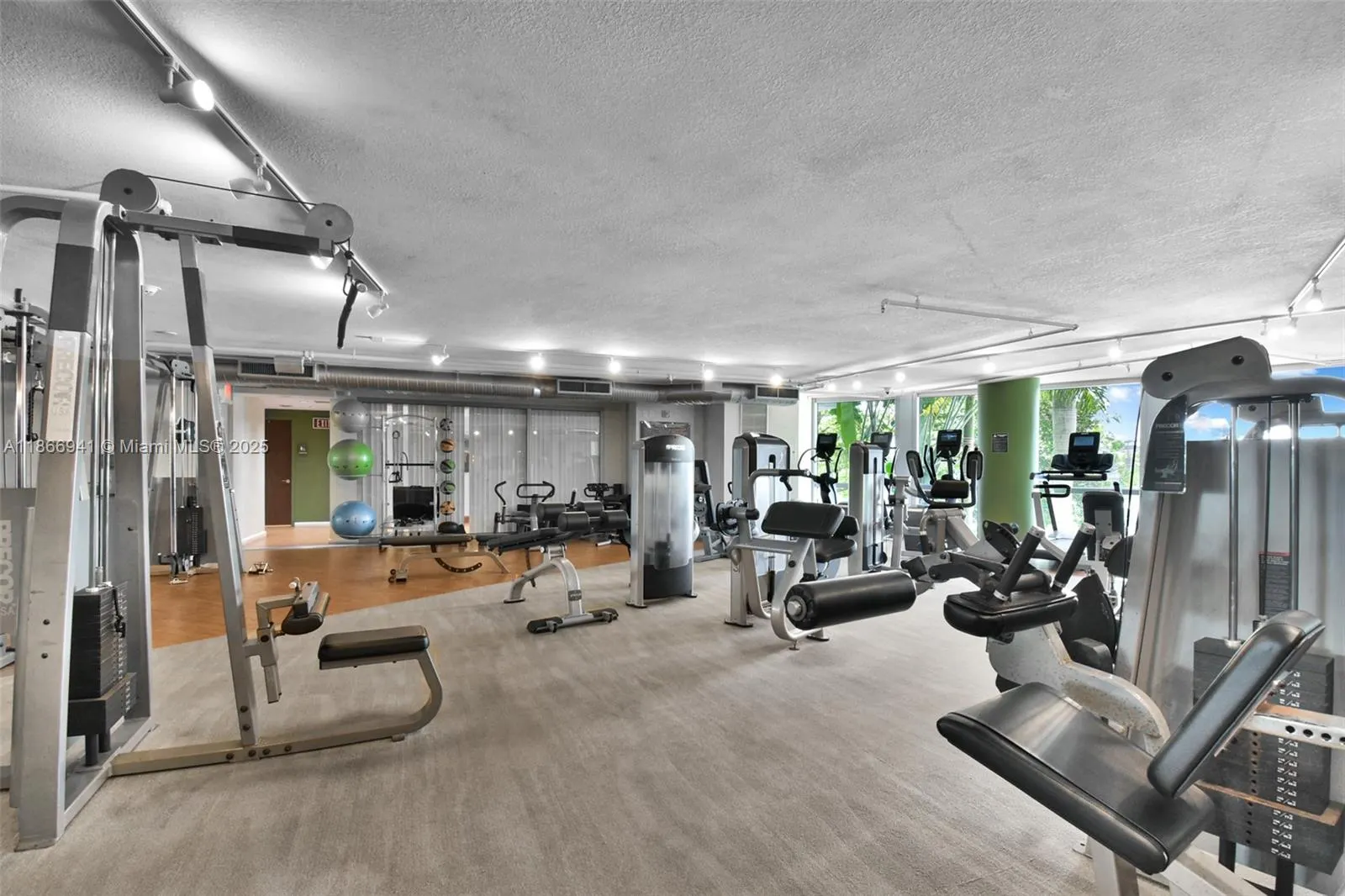 2681 N Flamingo Rd, #1103S