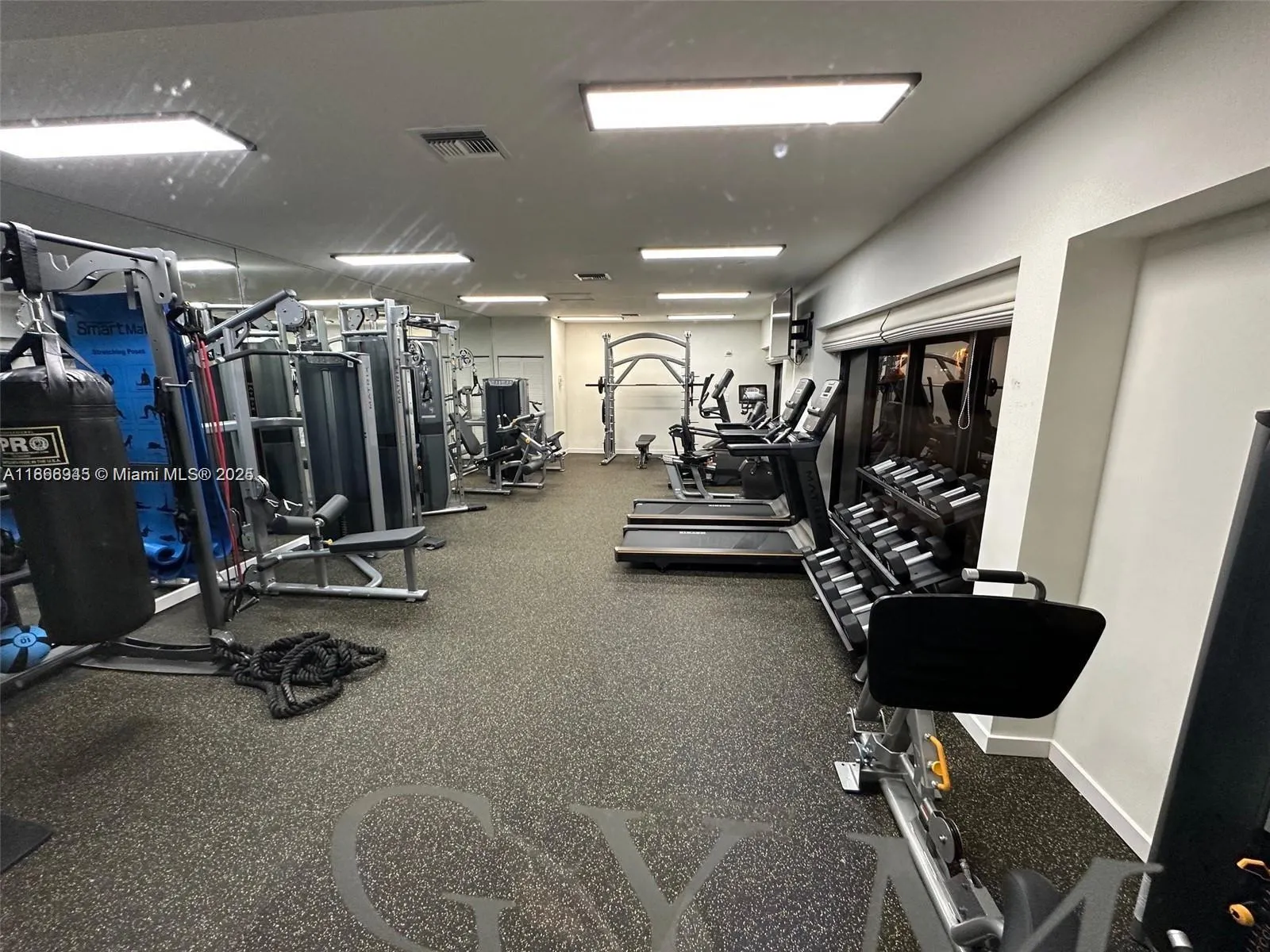 2625 Collins Ave, #609
