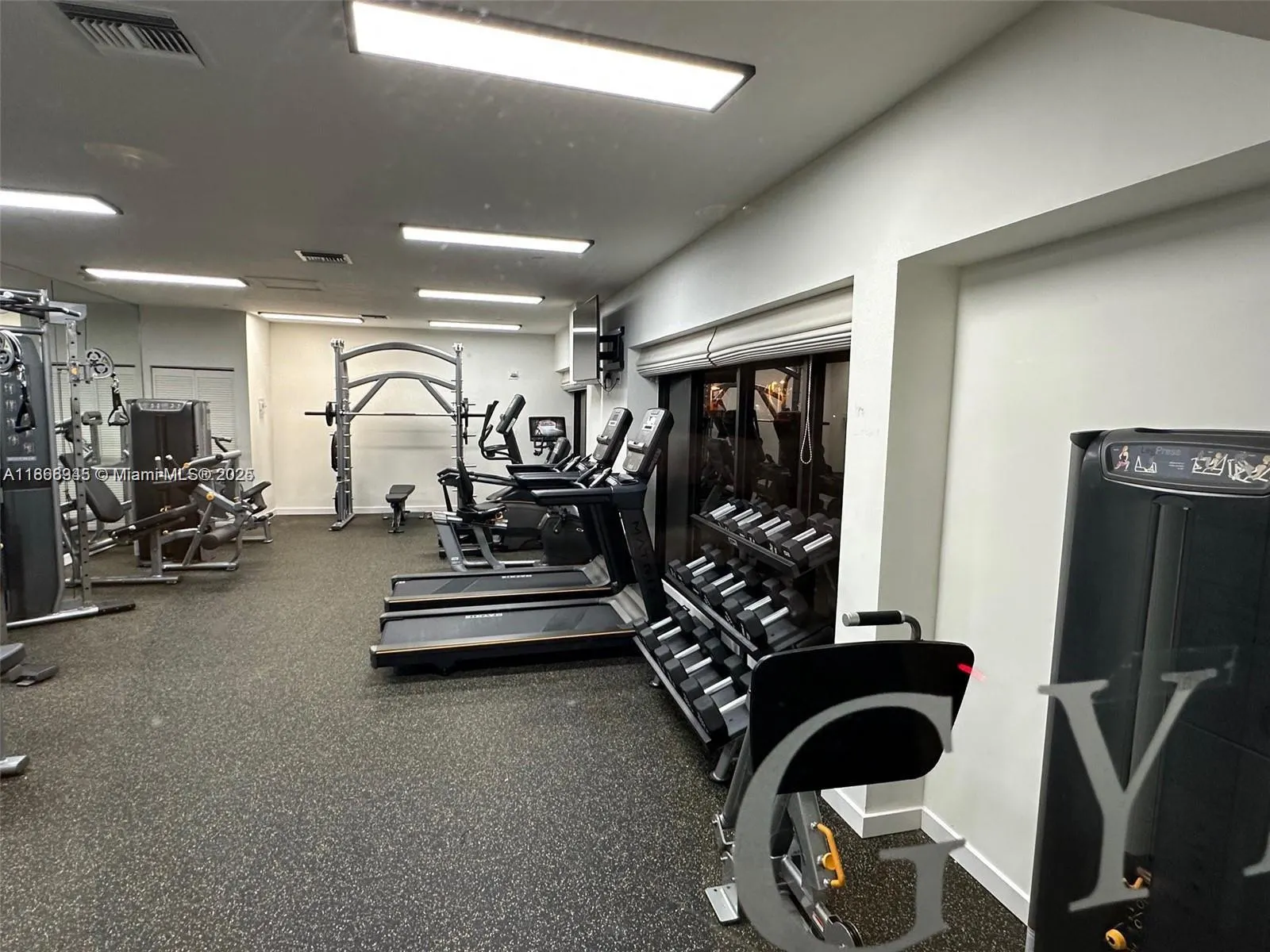 2625 Collins Ave, #609