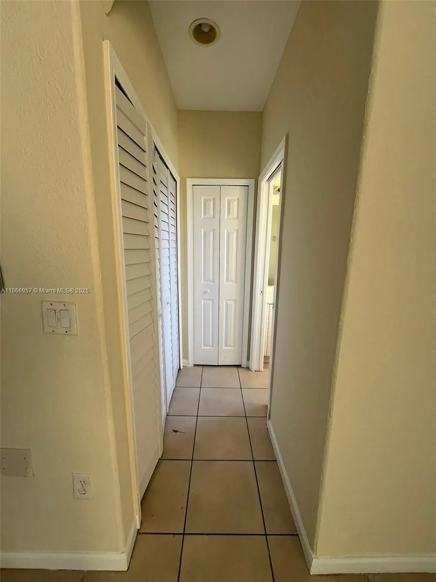 1519 SE 24th Ct, #238