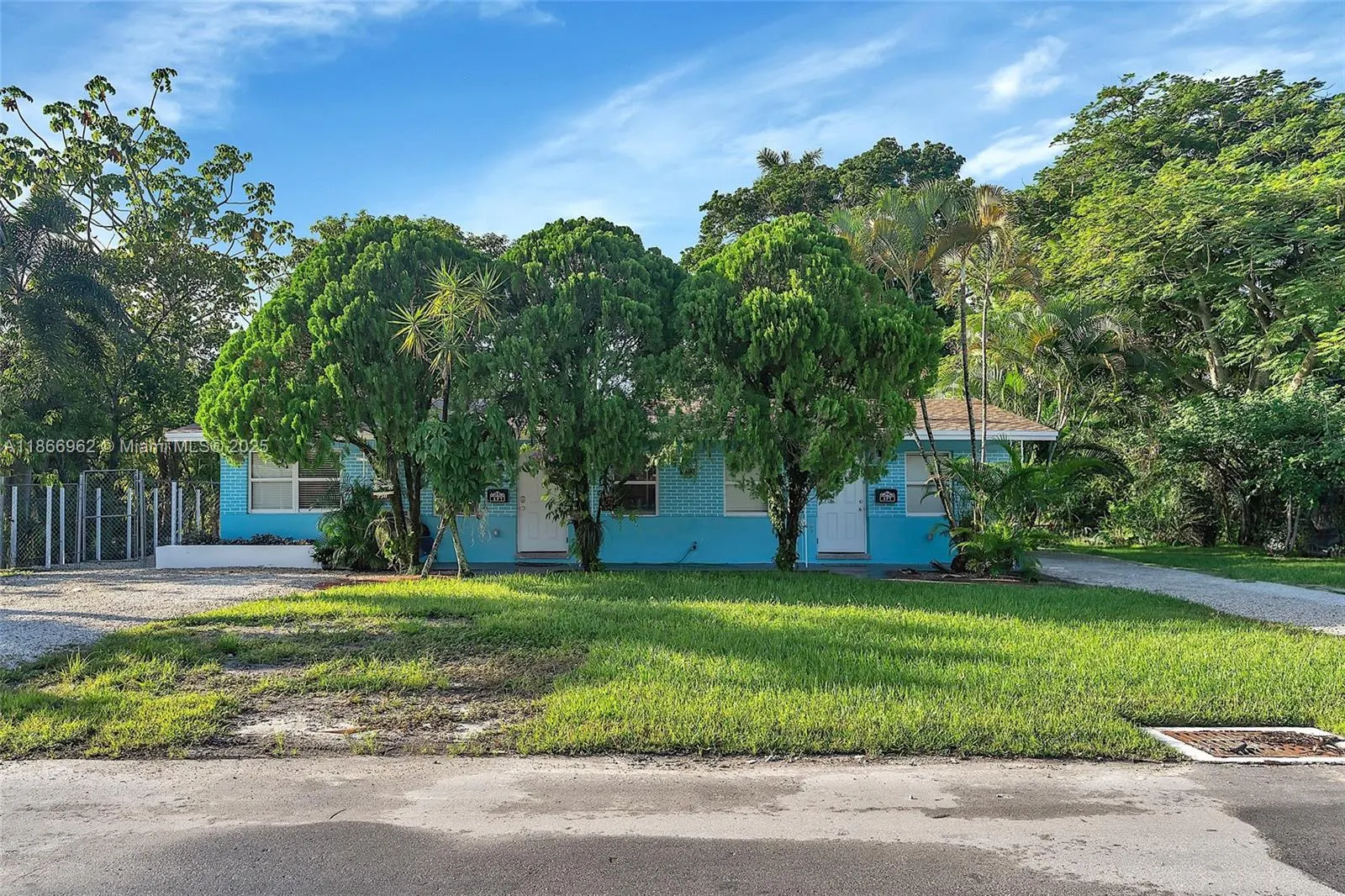 950 SW 30th St