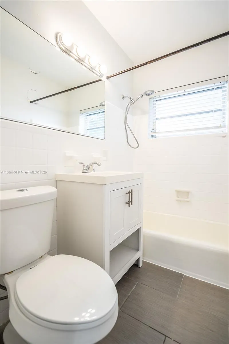 460 NE 82nd Ter, #9