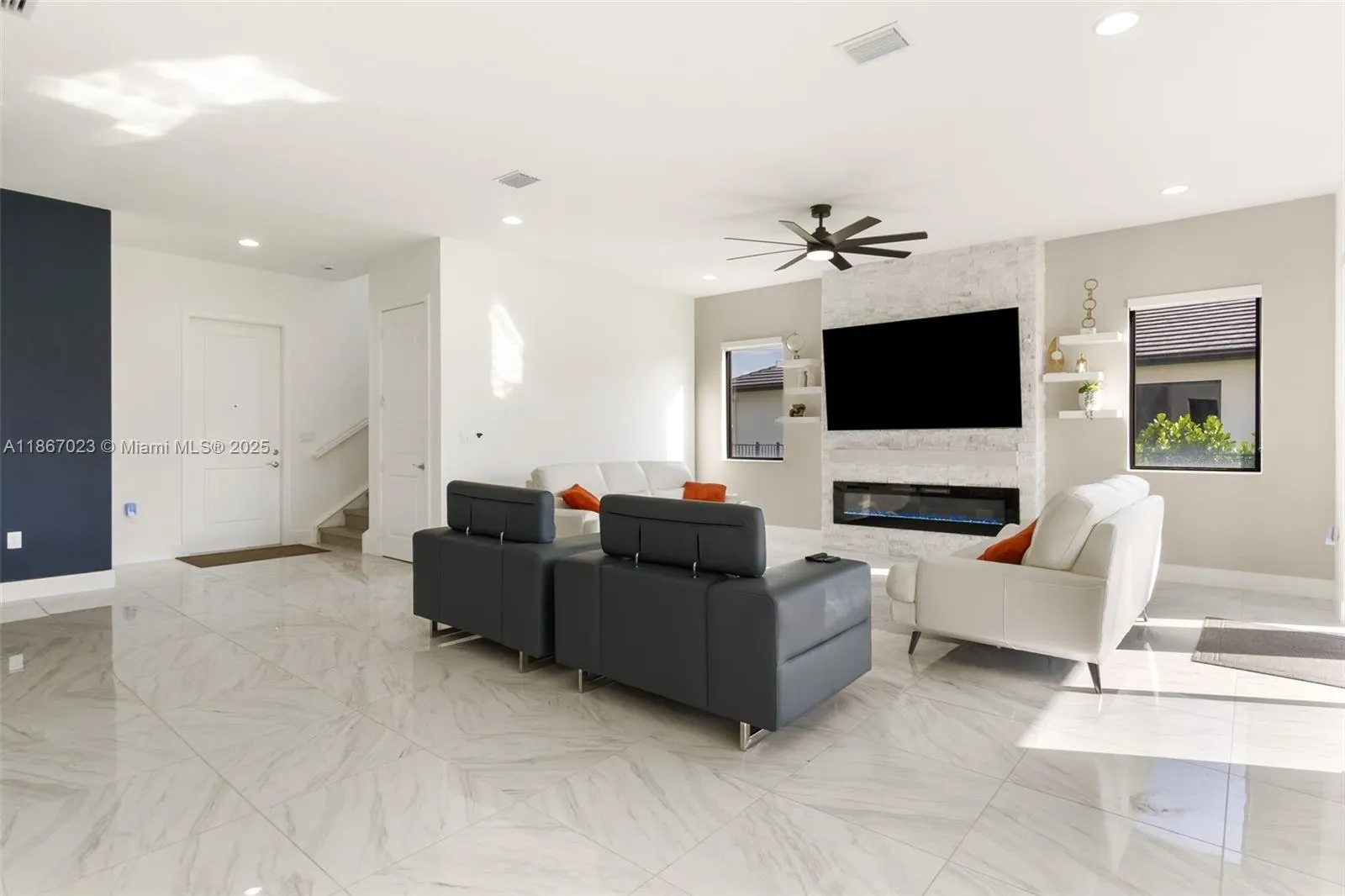 4948 Gambero Way