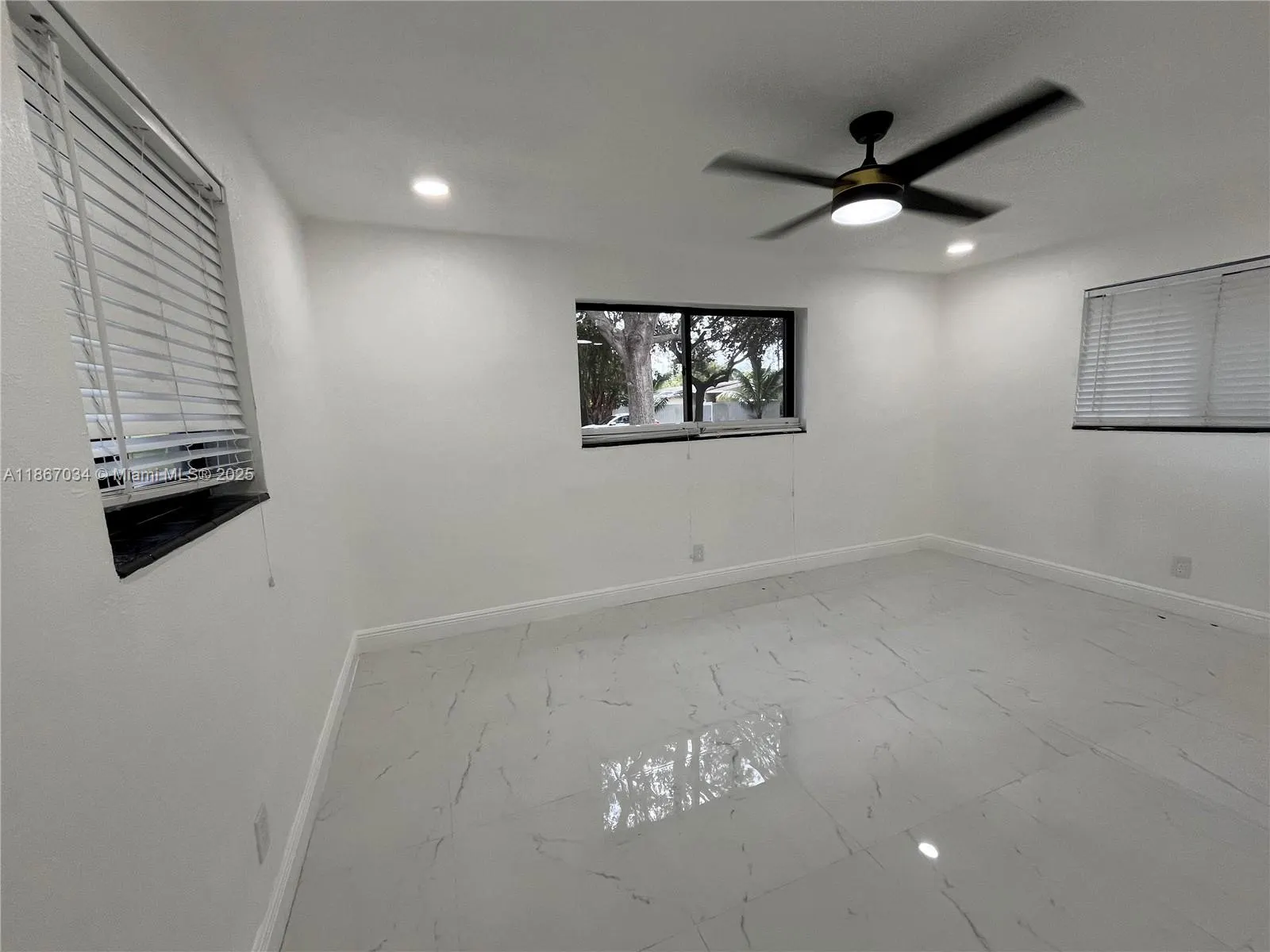 4661 NW 4th St, #1