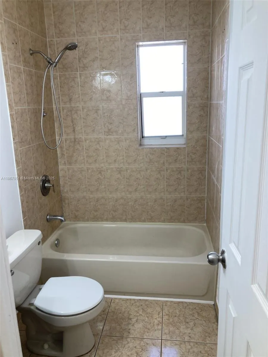 2101 Bay Dr, #3