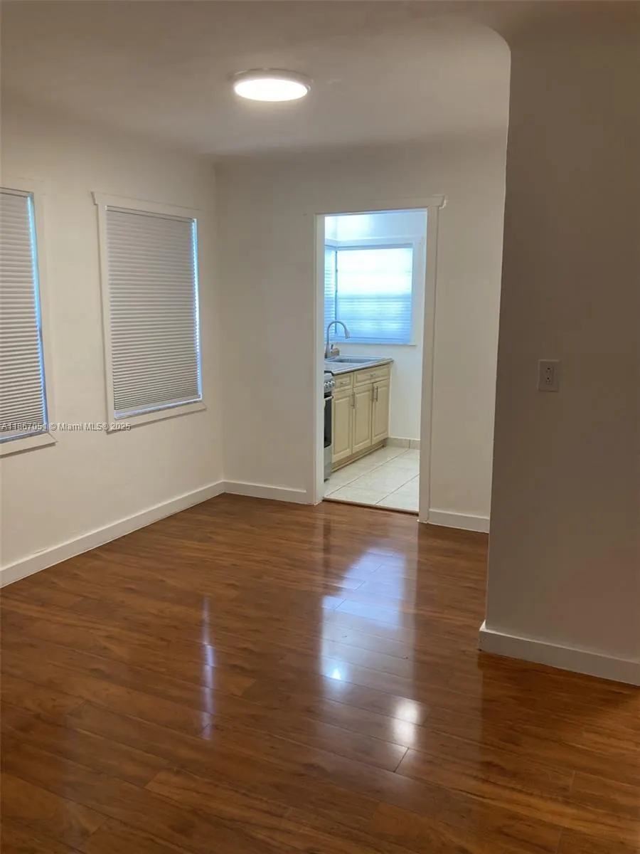 2101 Bay Dr, #3