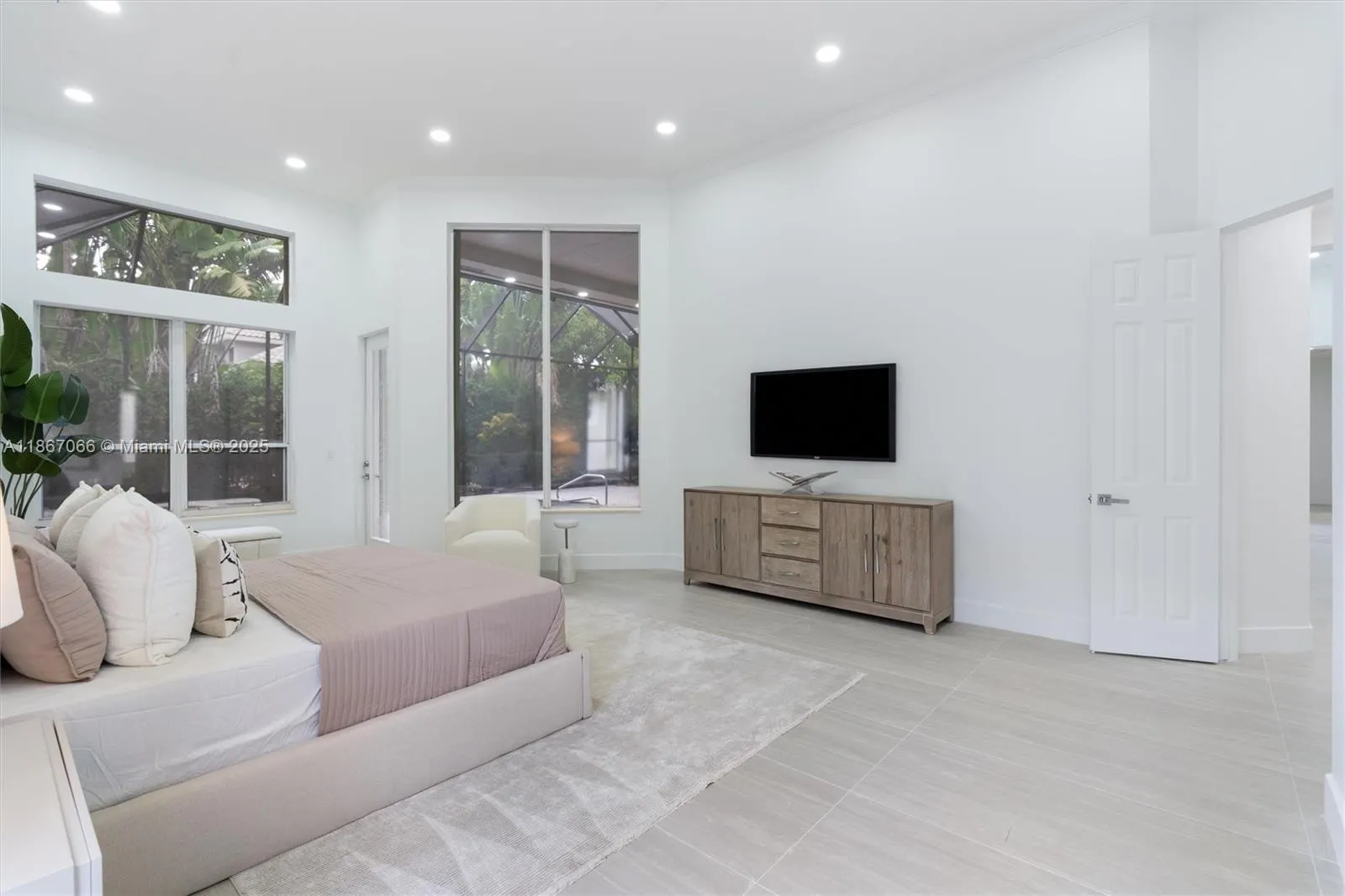 21677 Marigot Dr