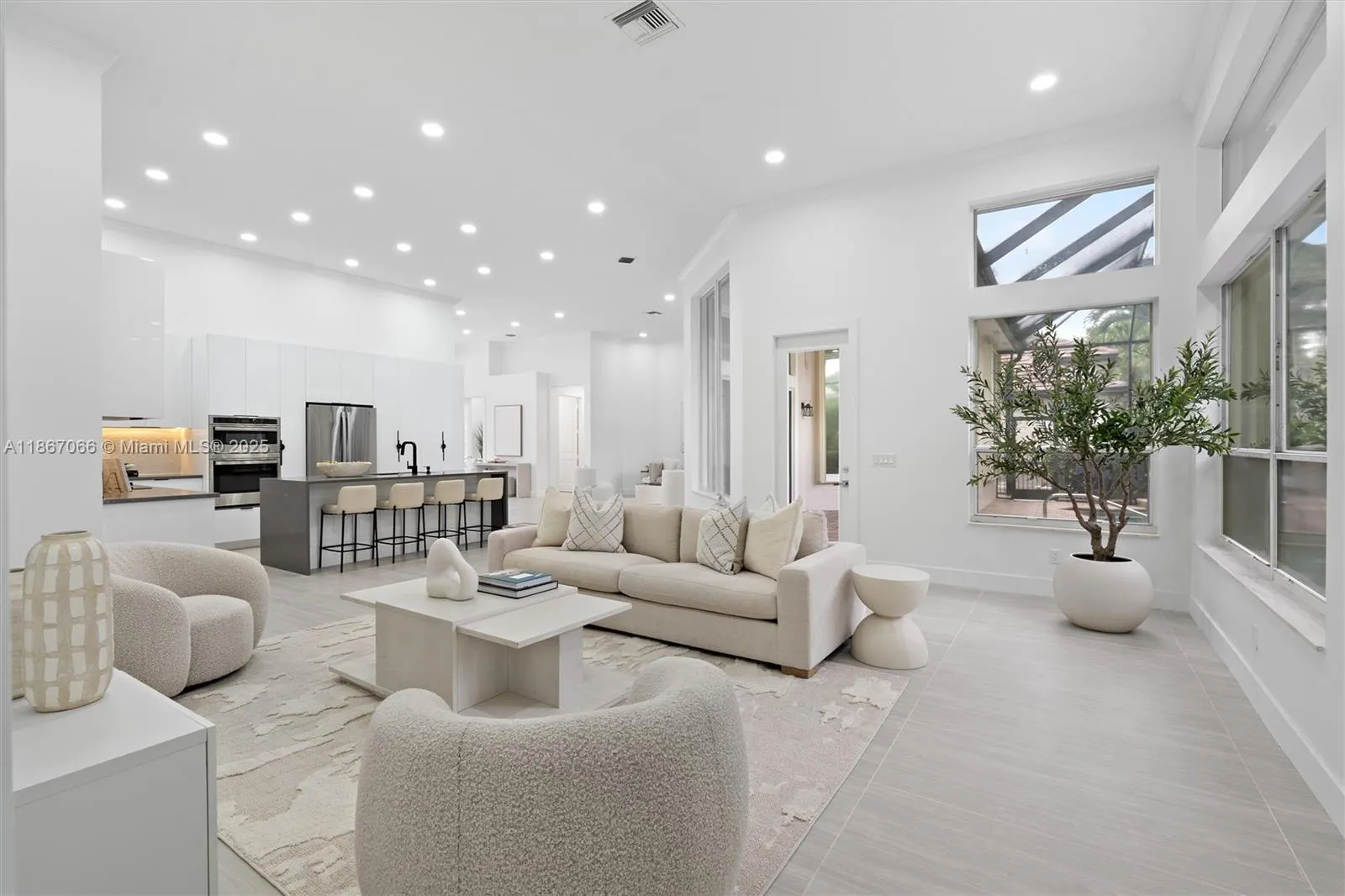 21677 Marigot Dr